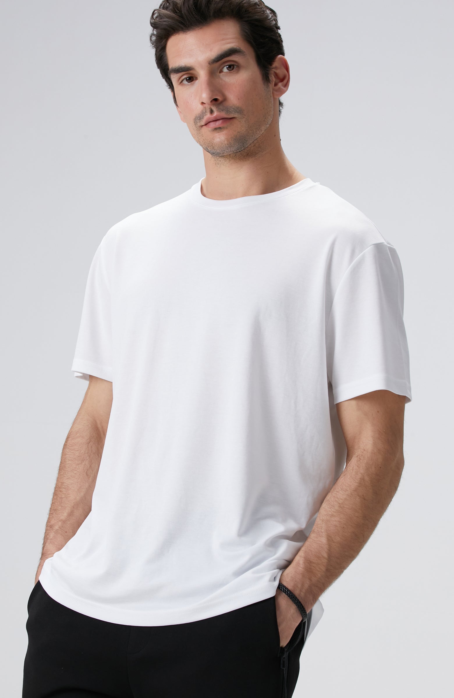 MEN'S White Basic T-Shirt