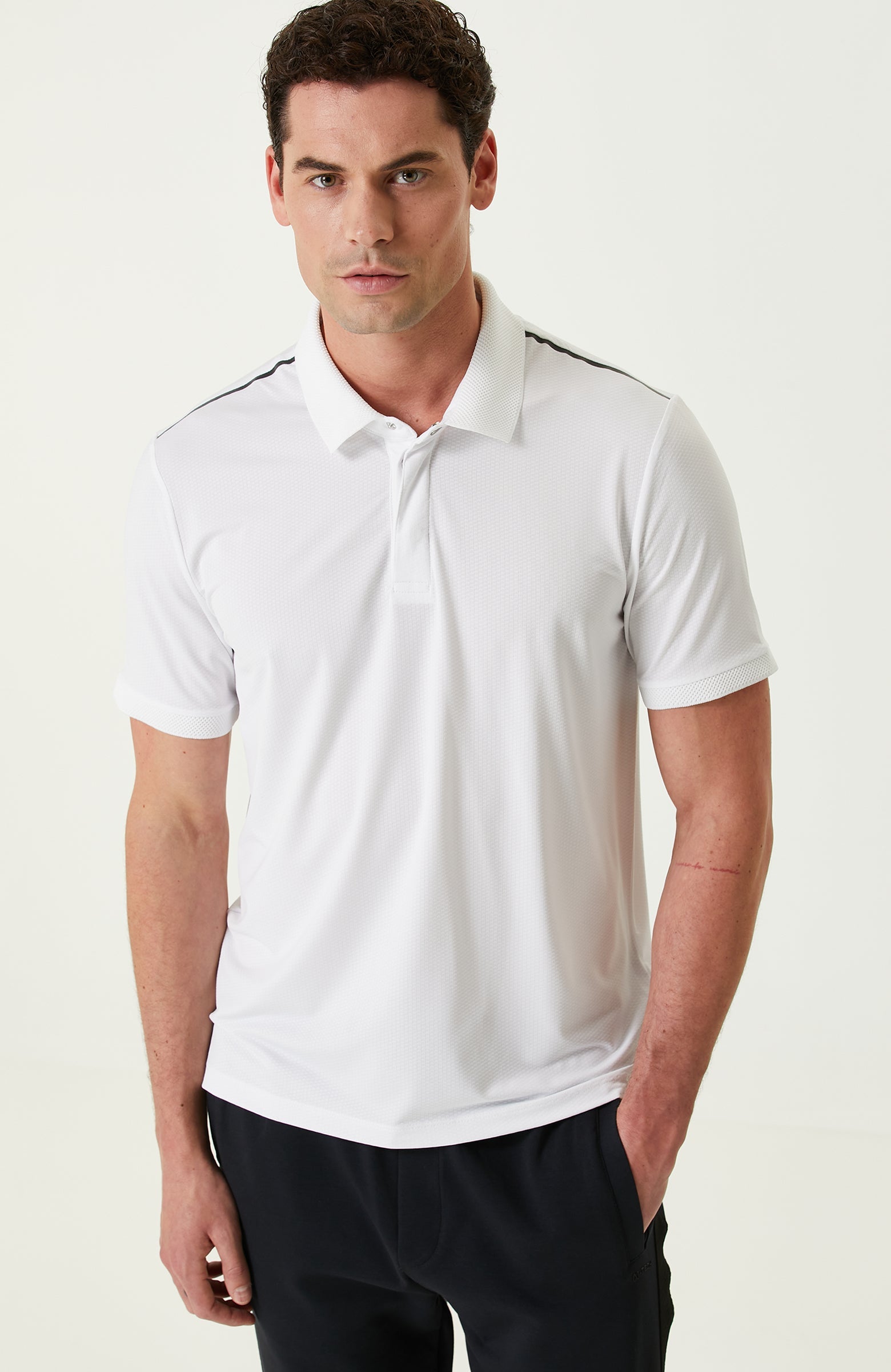 MEN'S TSHIRT