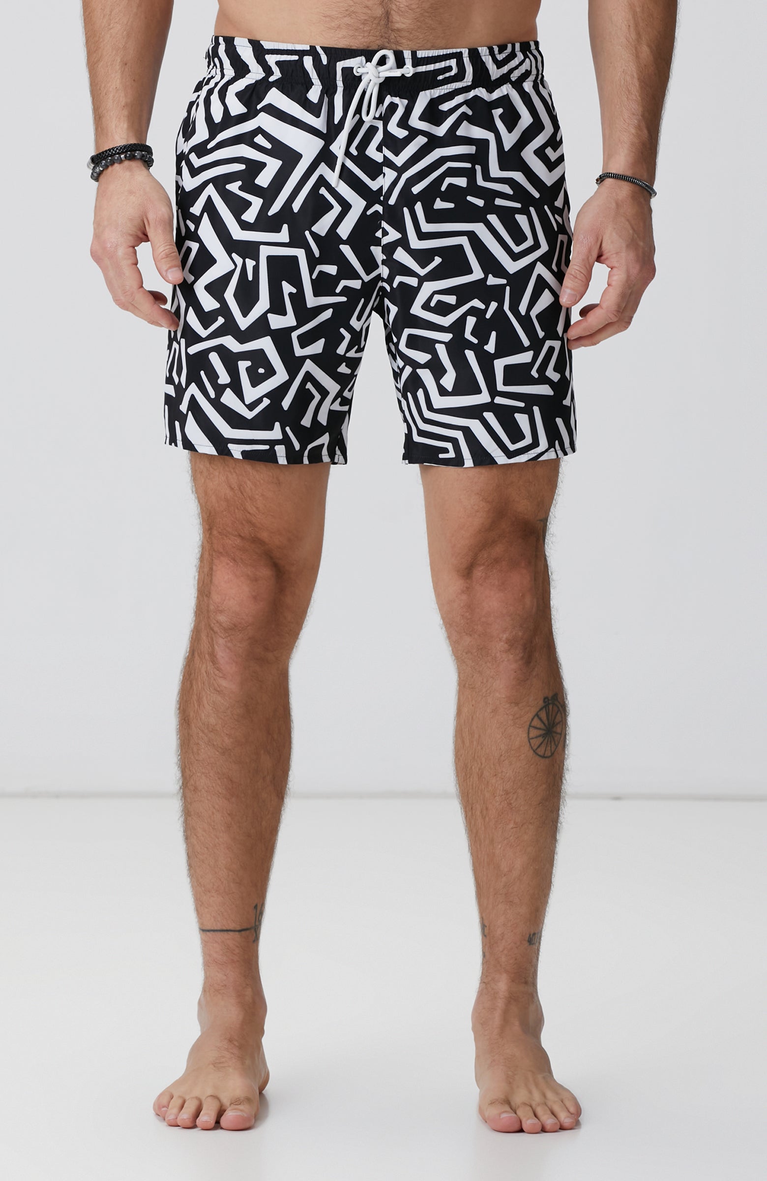 MEN'S Black And White Patterned Swimsuit