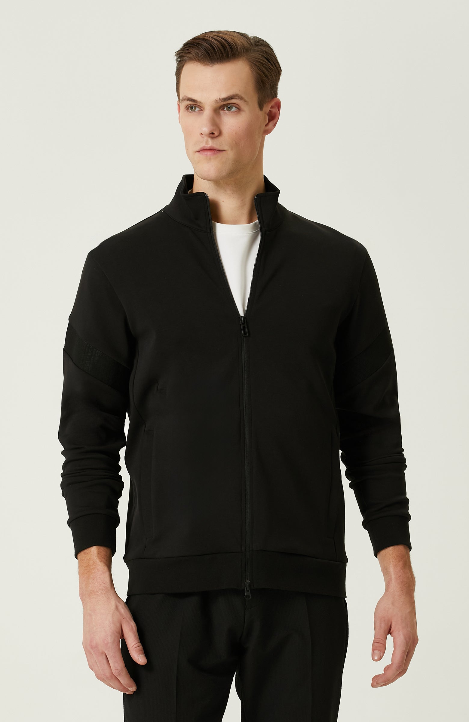 MEN'S SWEATSHIRT