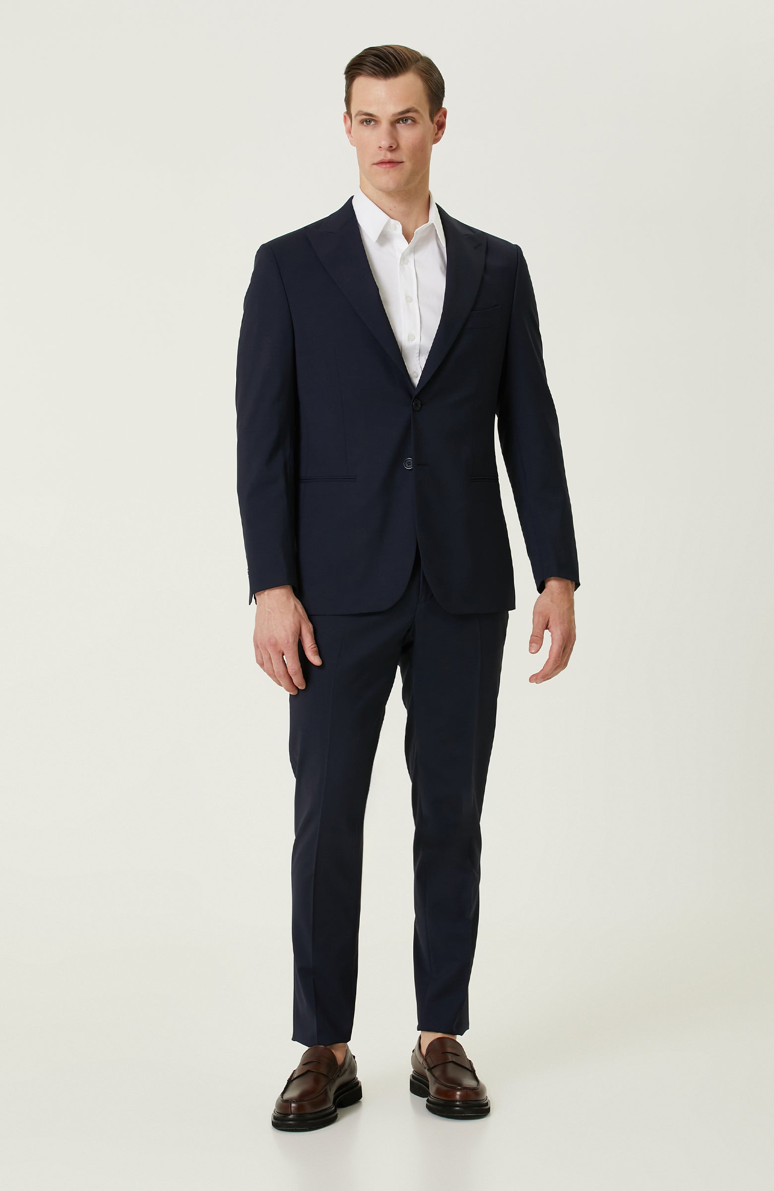 MEN'S SUIT