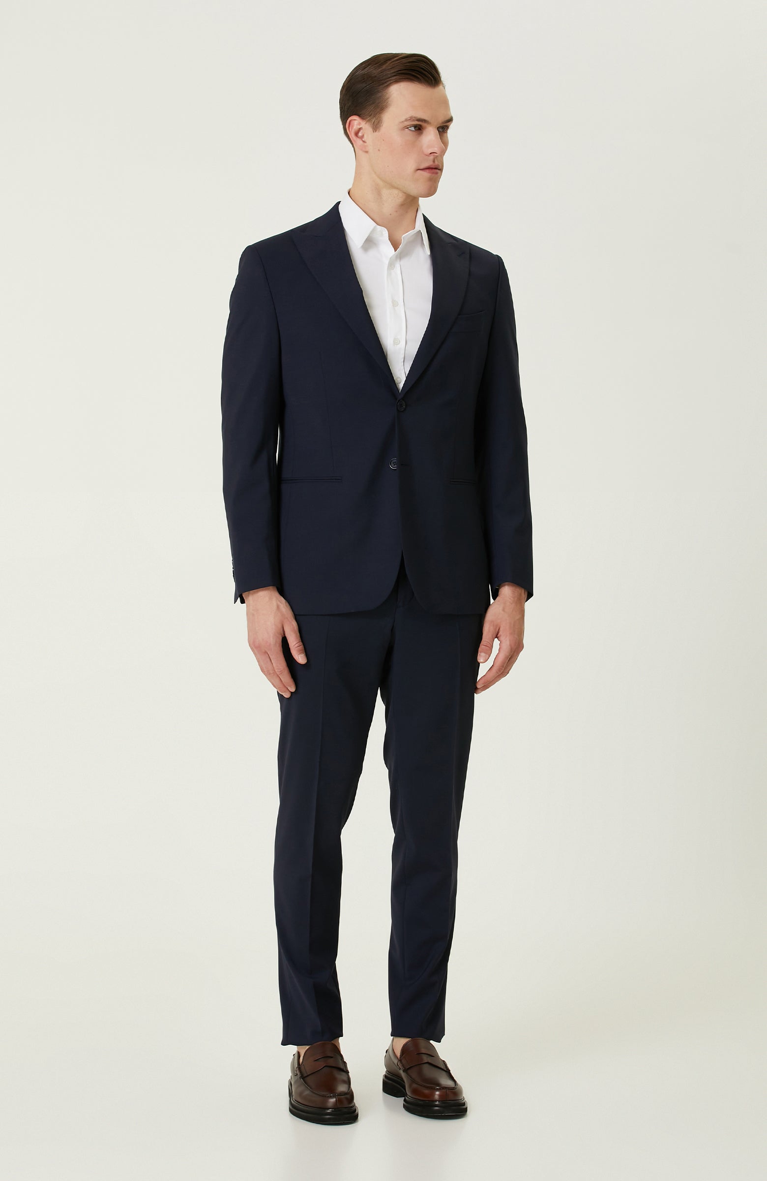 MEN'S SUIT