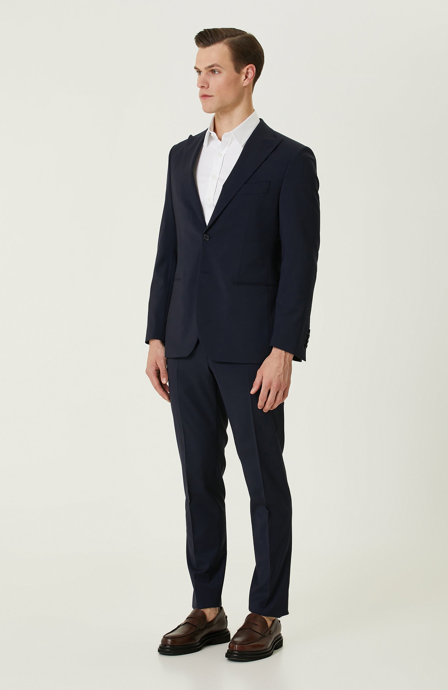 MEN'S SUIT