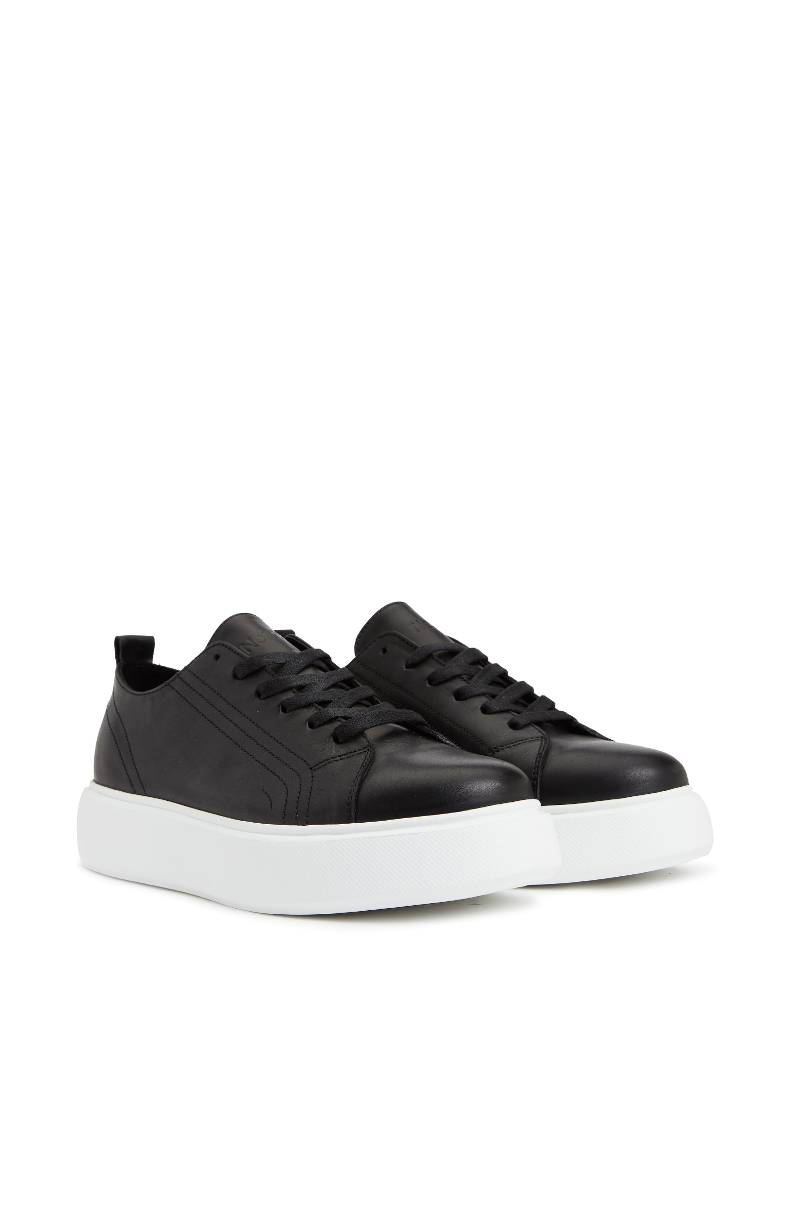 WOMEN'S SNEAKER