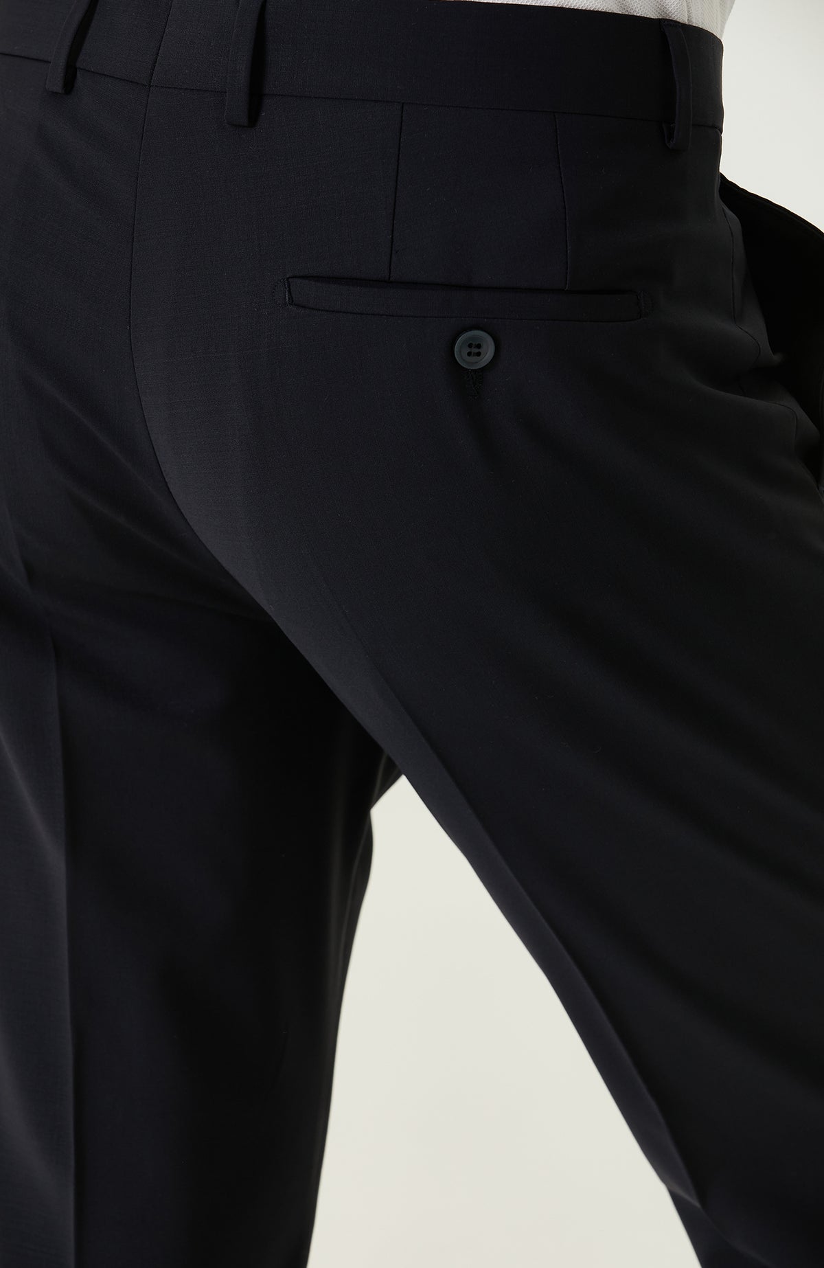 MEN'S TROUSERS