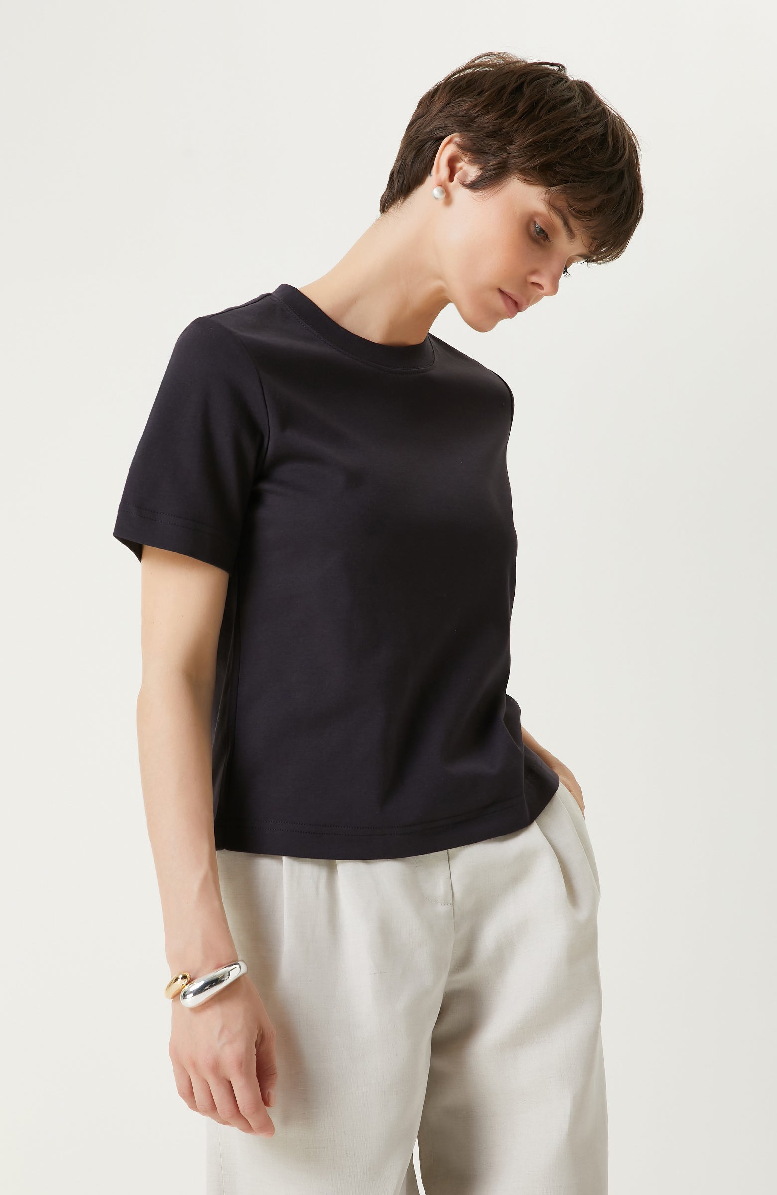 WOMEN'S Navy Blue Basic T-Shirt