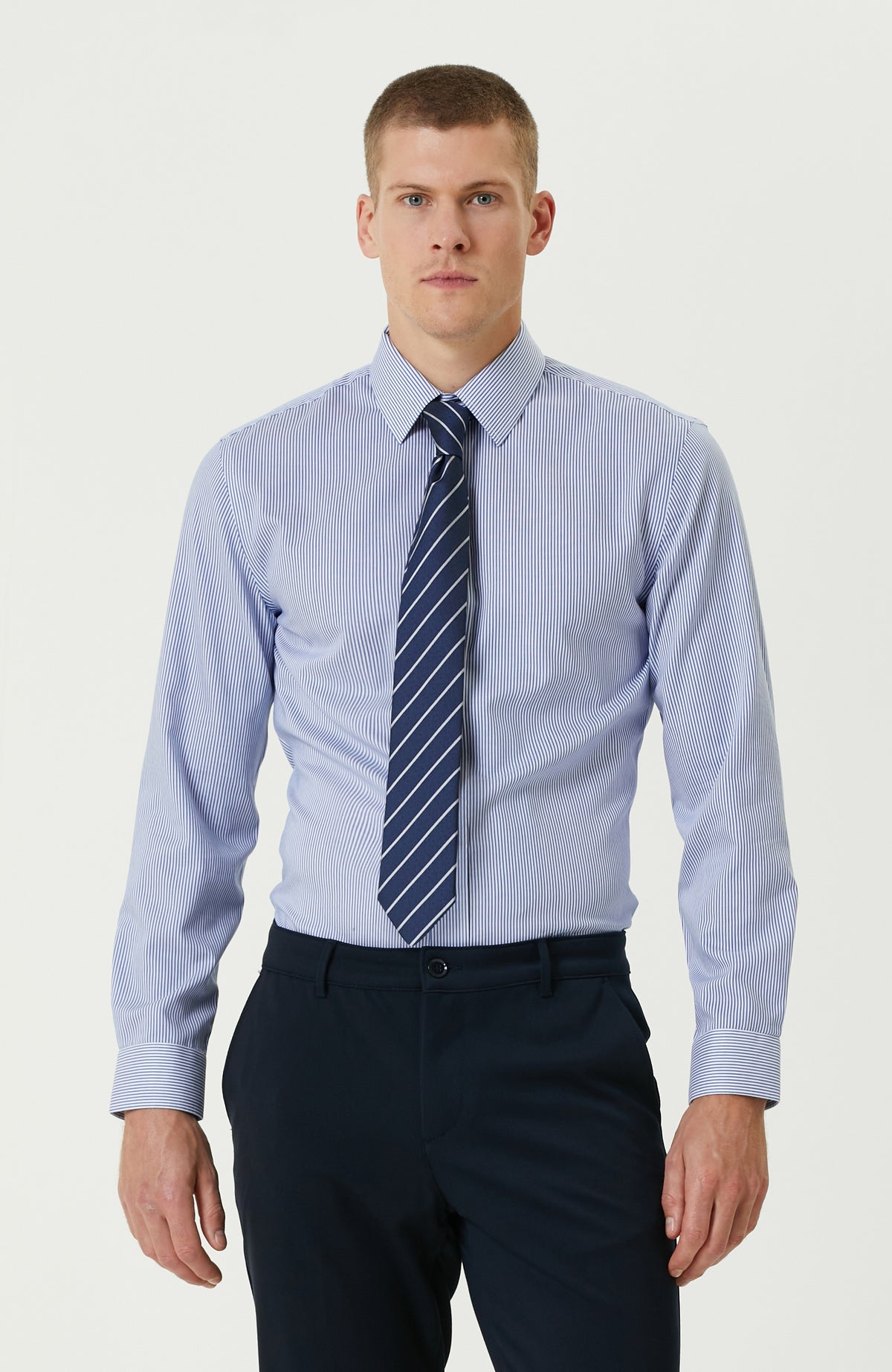 MEN'S STRIPE PATTERN NON-IRON SHIRT