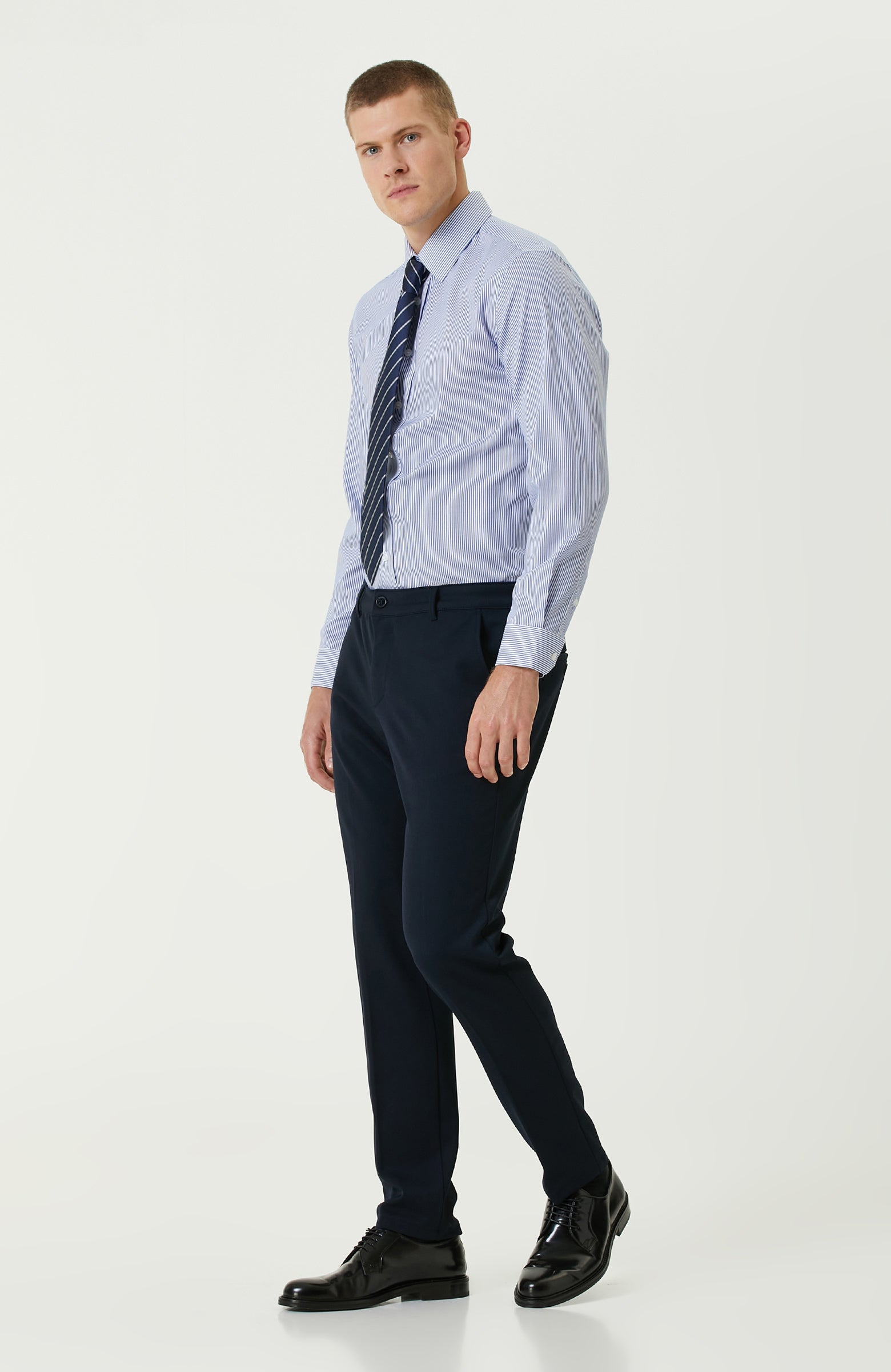 MEN'S STRIPE PATTERN NON-IRON SHIRT