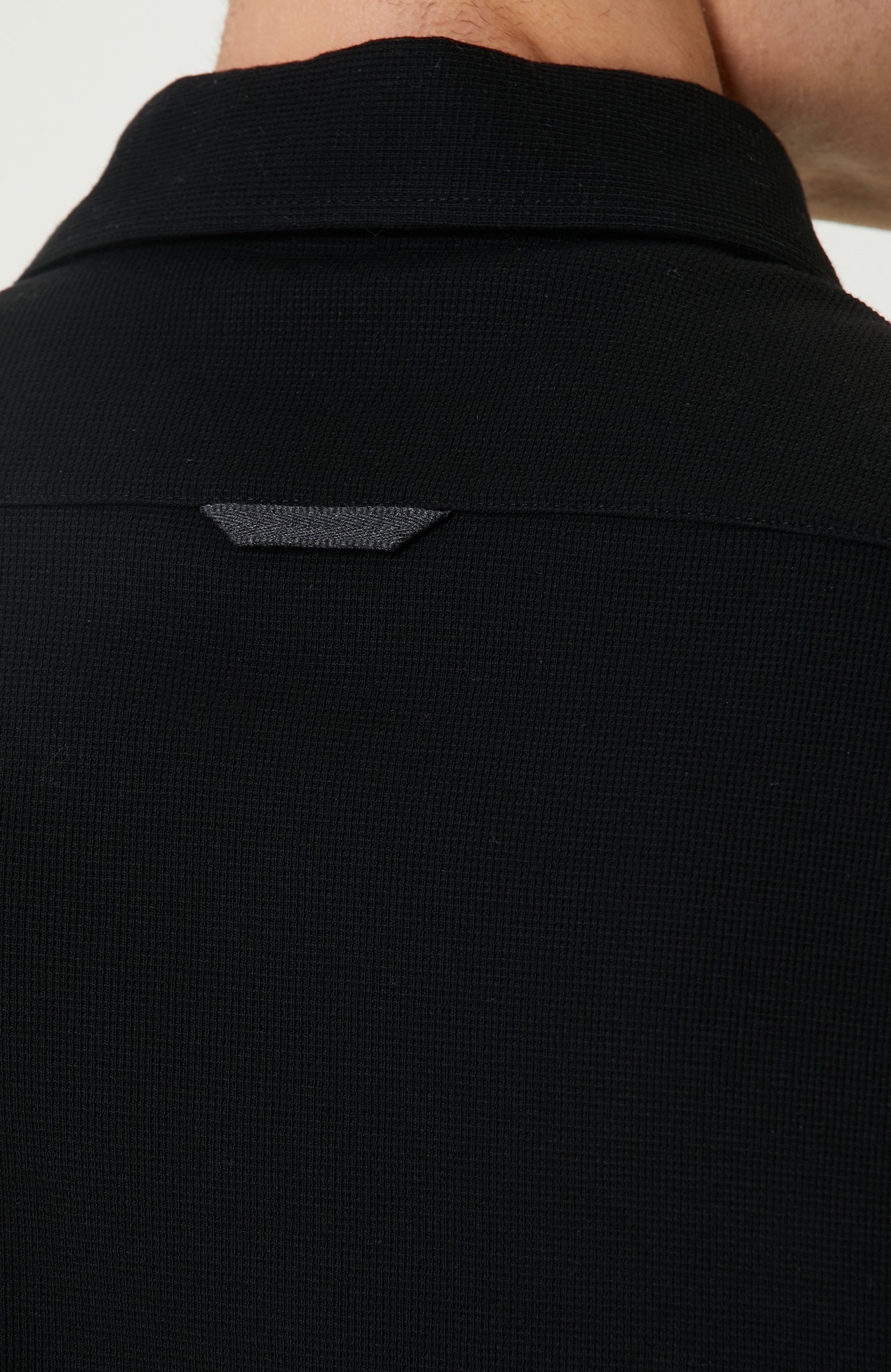 MEN'S black shirt