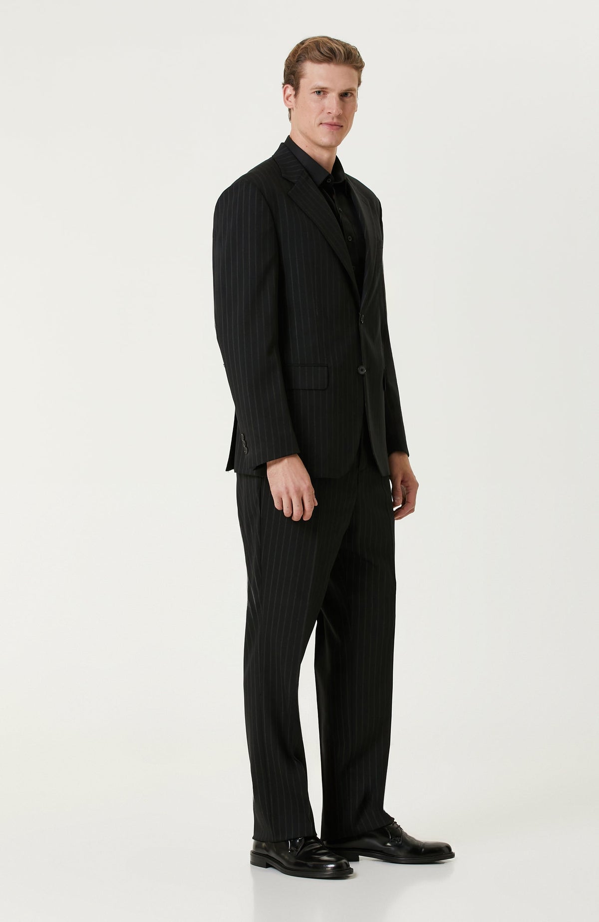 MEN'S SUIT