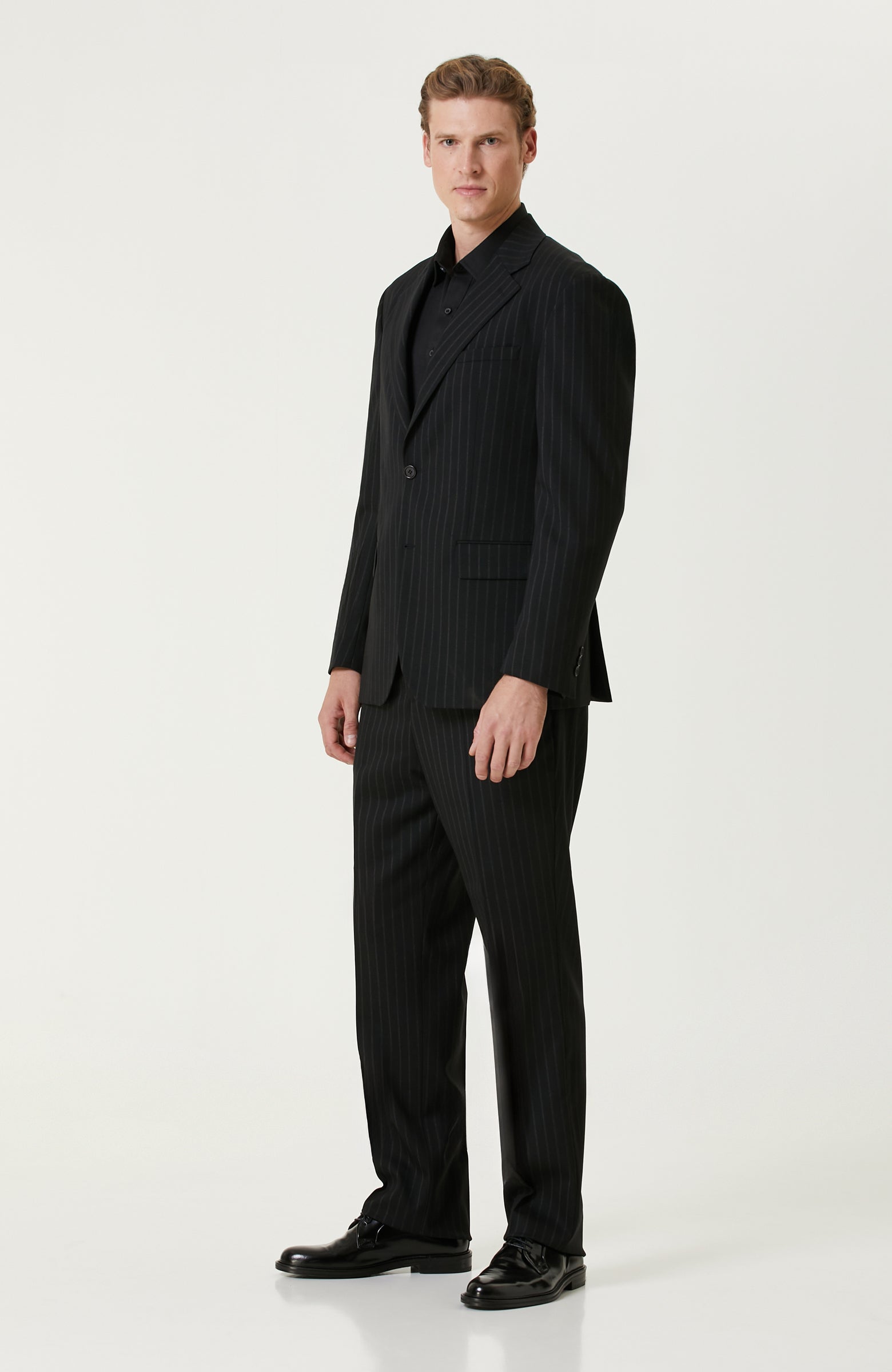 MEN'S SUIT