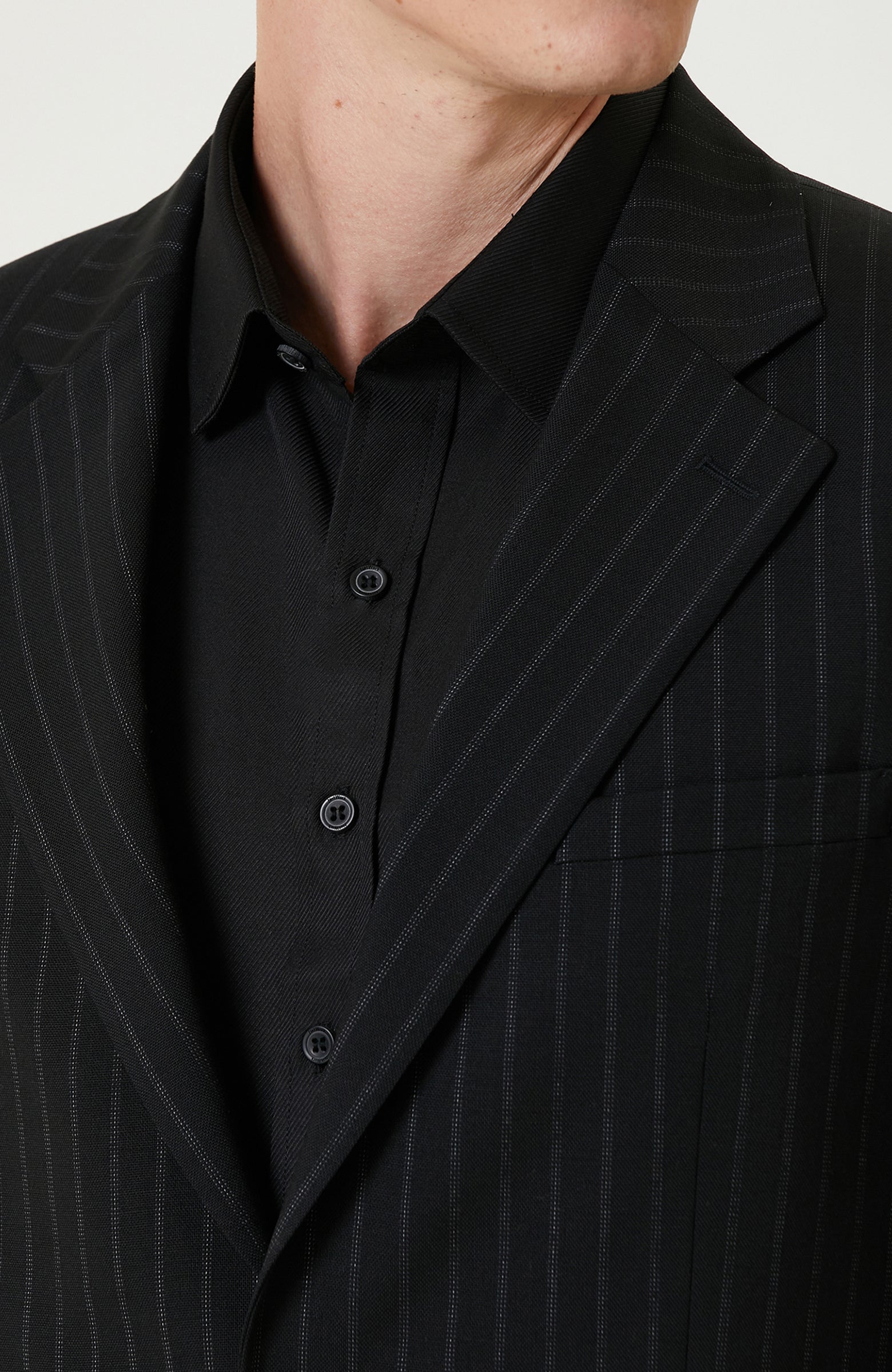 MEN'S SUIT