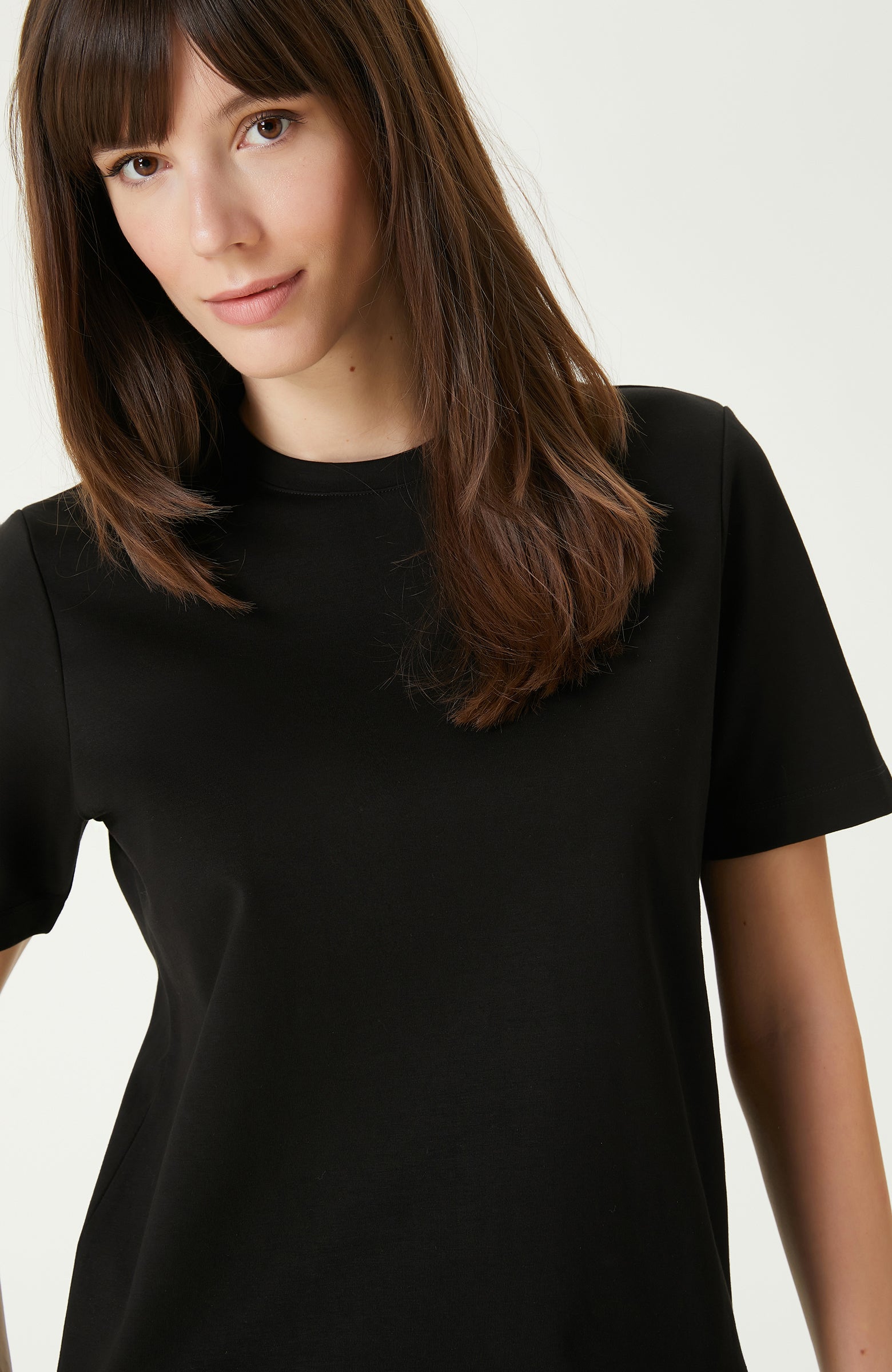 WOMEN'S T-SHIRT