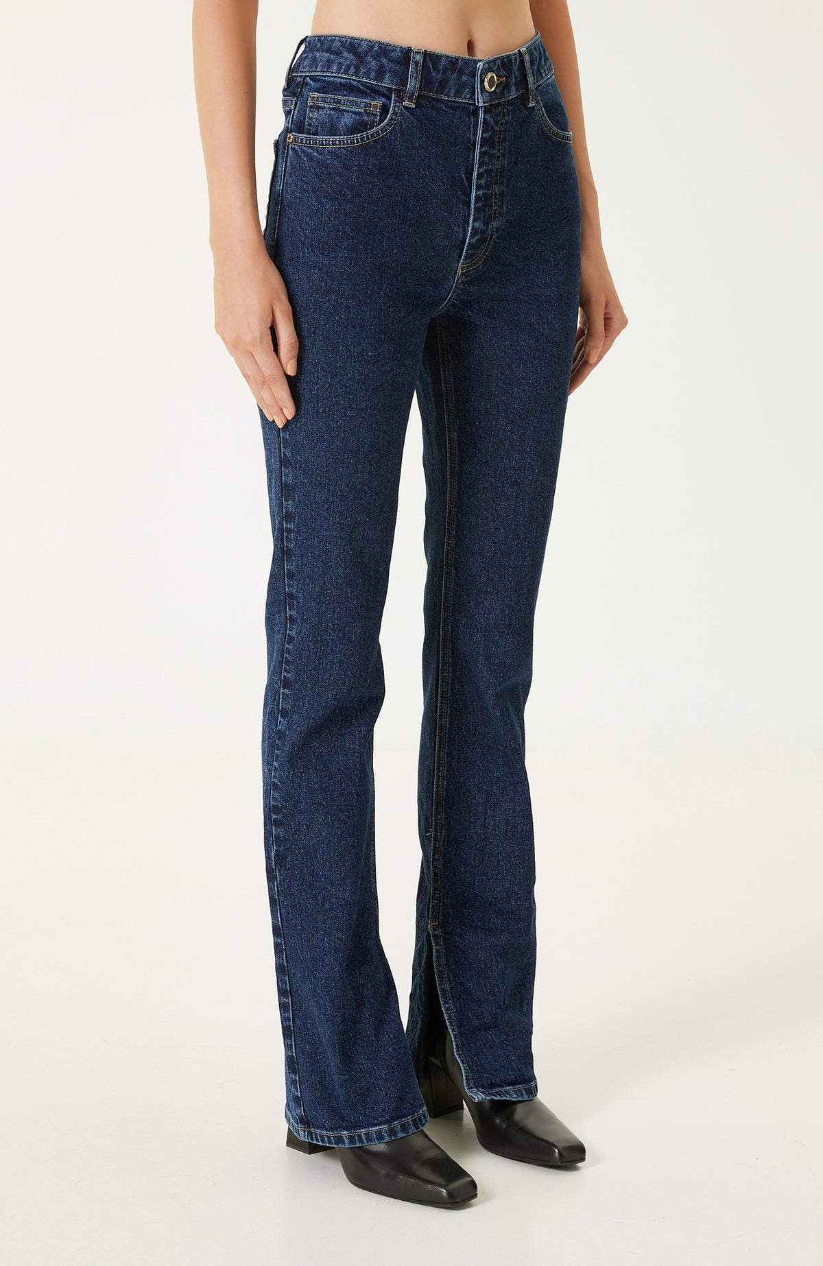 WOMEN'S DENIM PANTS