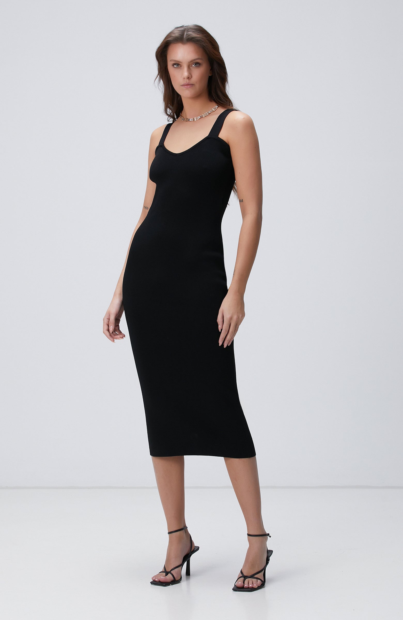 WOMEN'S Black Midi Knit Dress