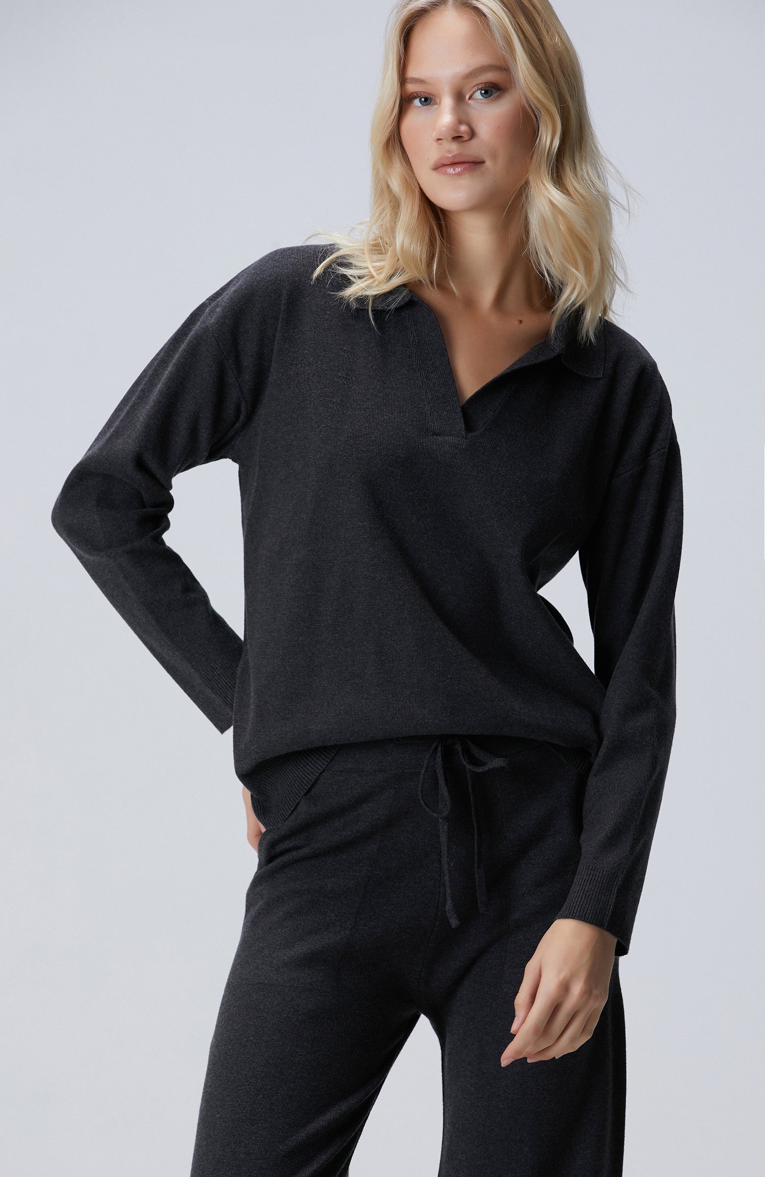 WOMEN'S Basic Sweater