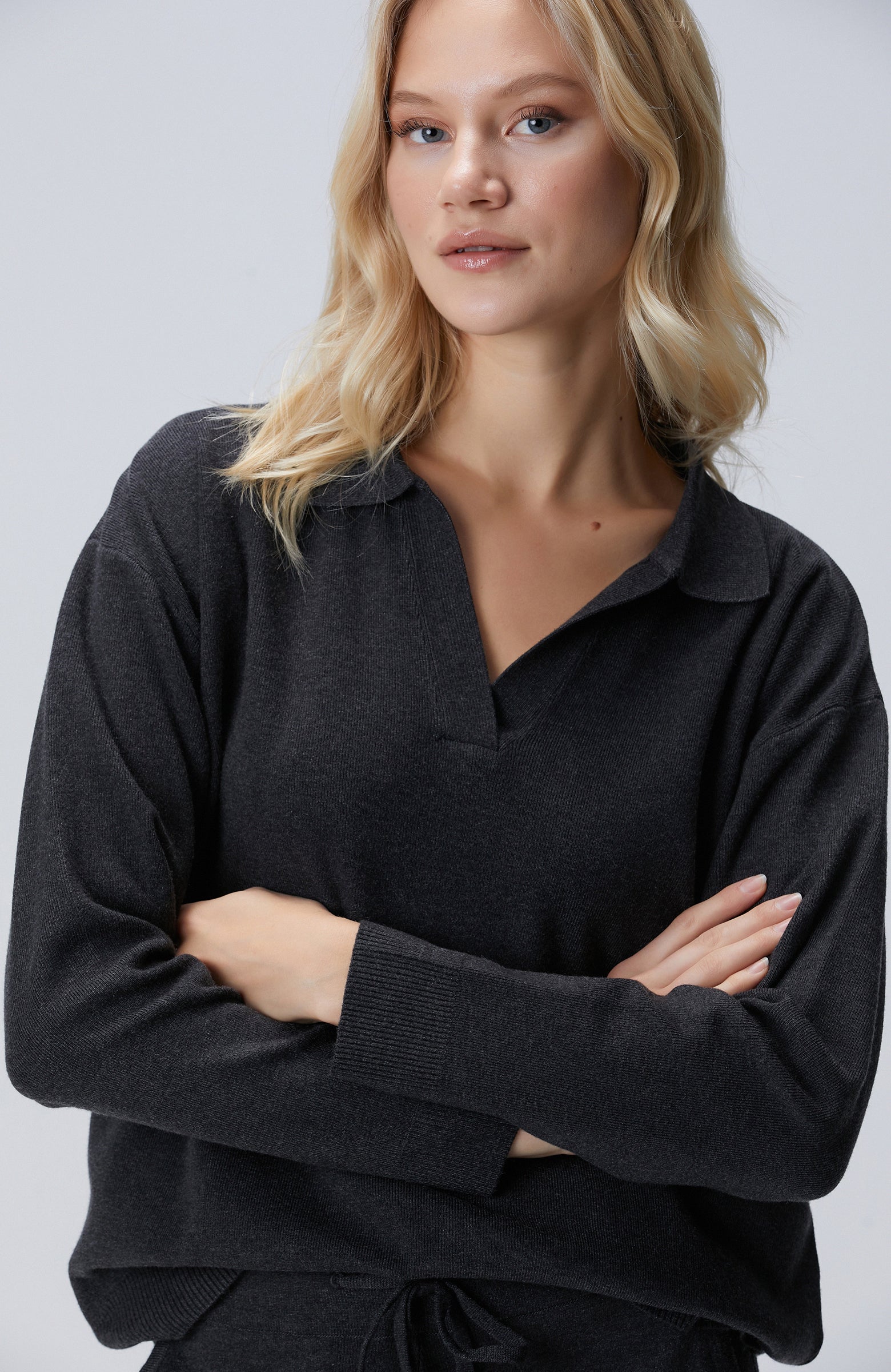WOMEN'S Basic Sweater