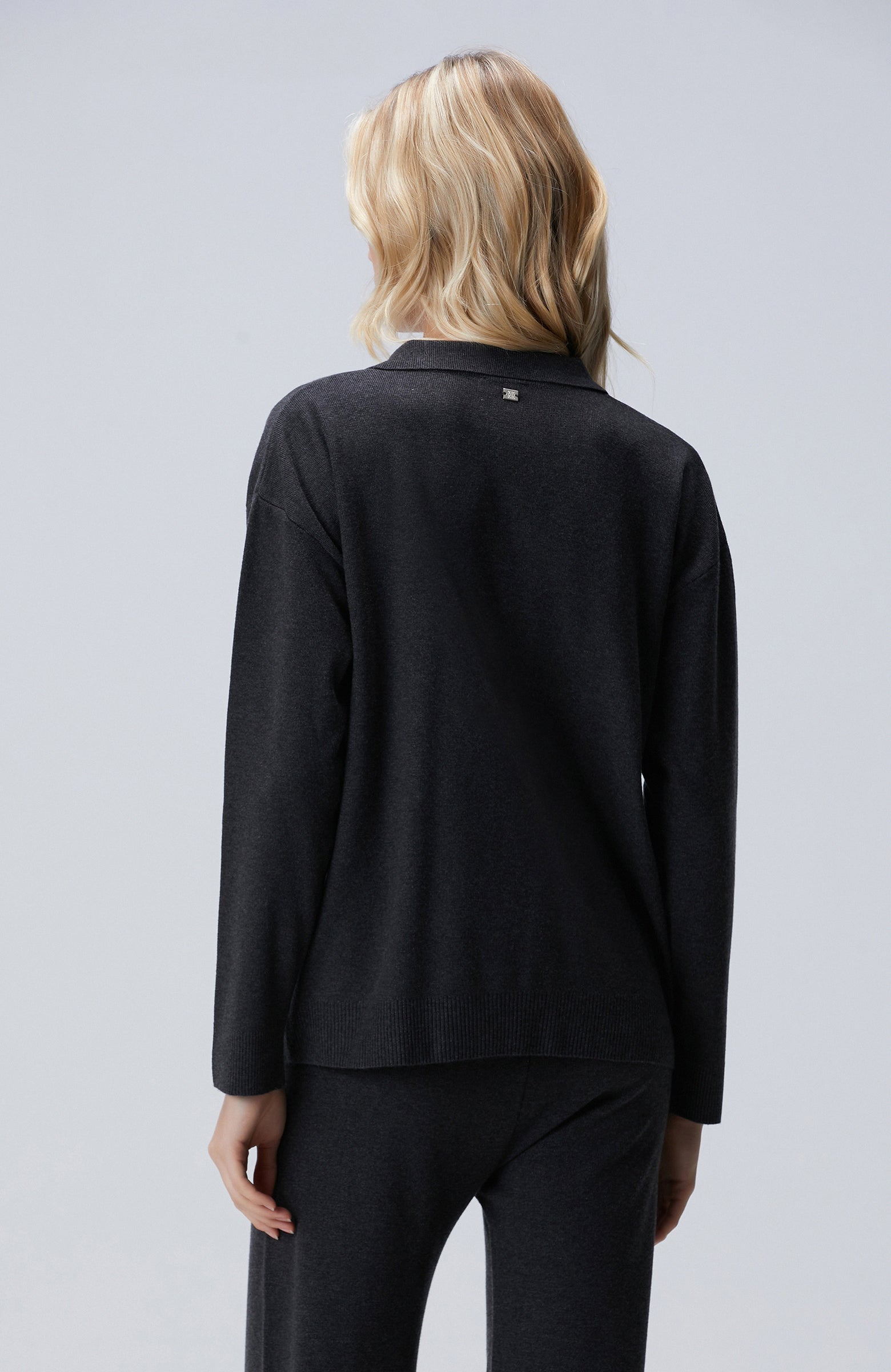 WOMEN'S Basic Sweater