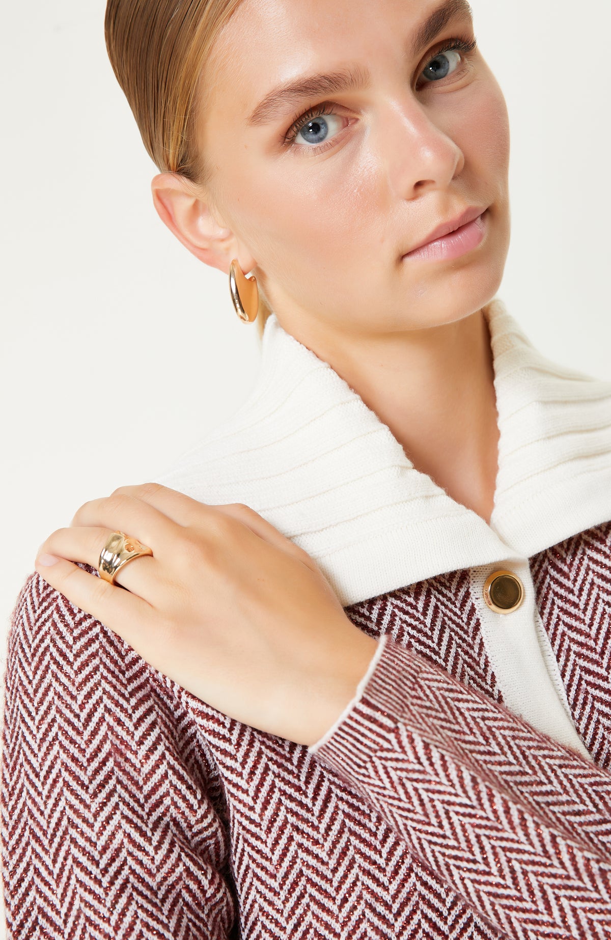 WOMEN'S RING