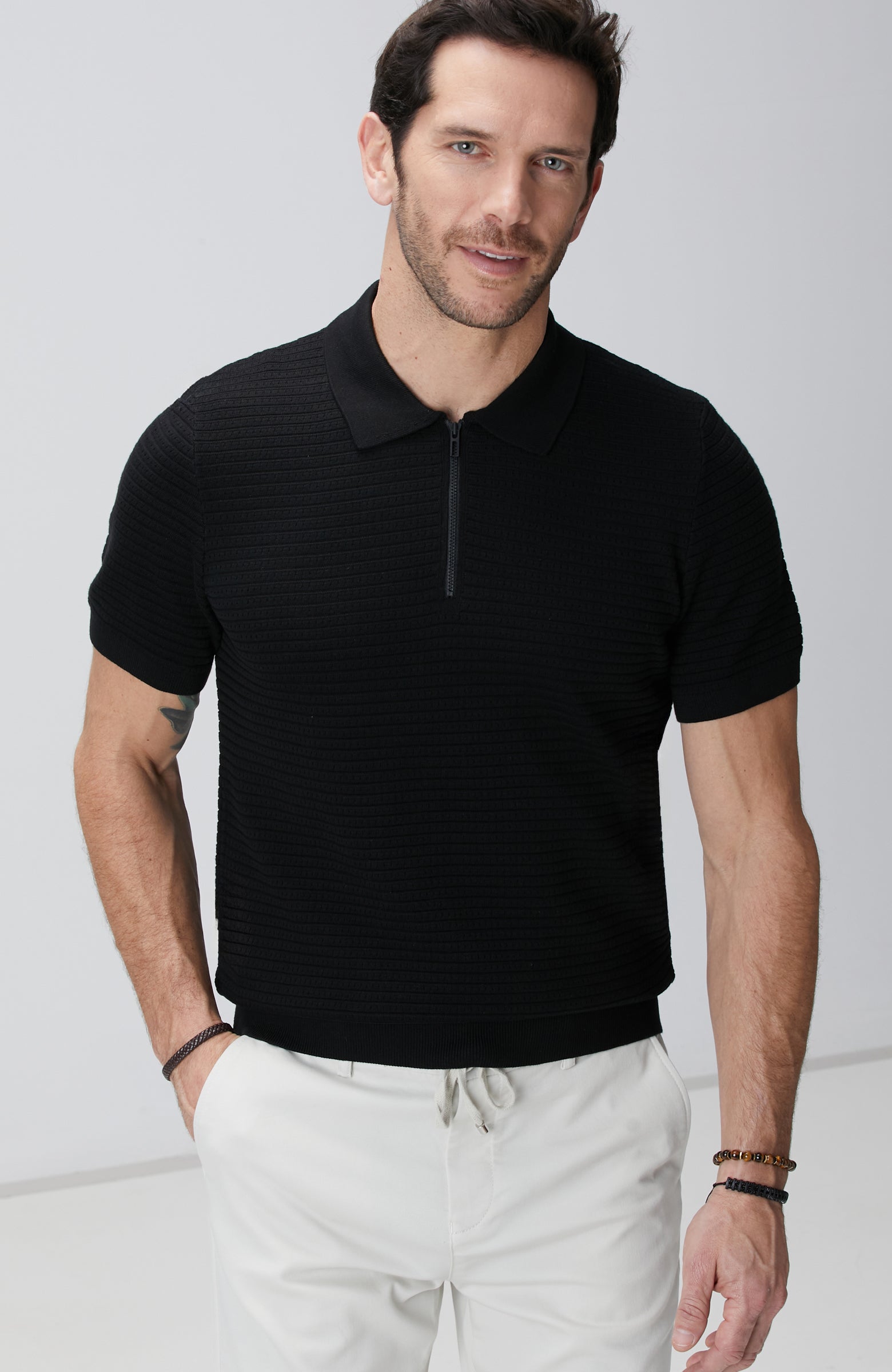 MEN'S Black Short Sleeve Sweater