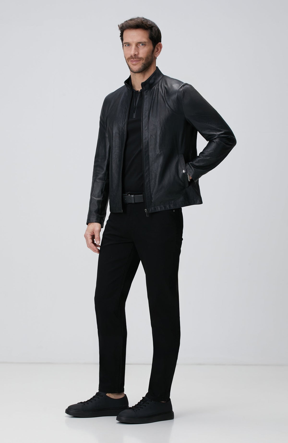 MEN'S Black T-Shirt
