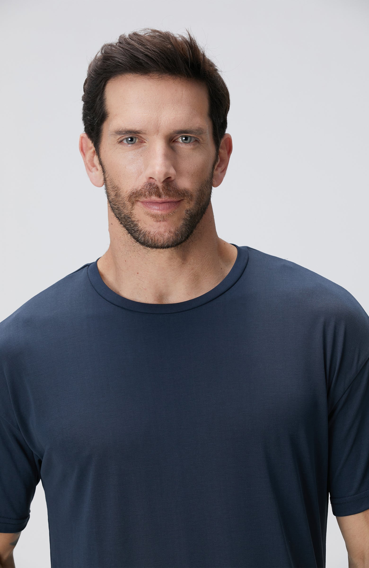 MEN'S Navy Blue Basic T-Shirt