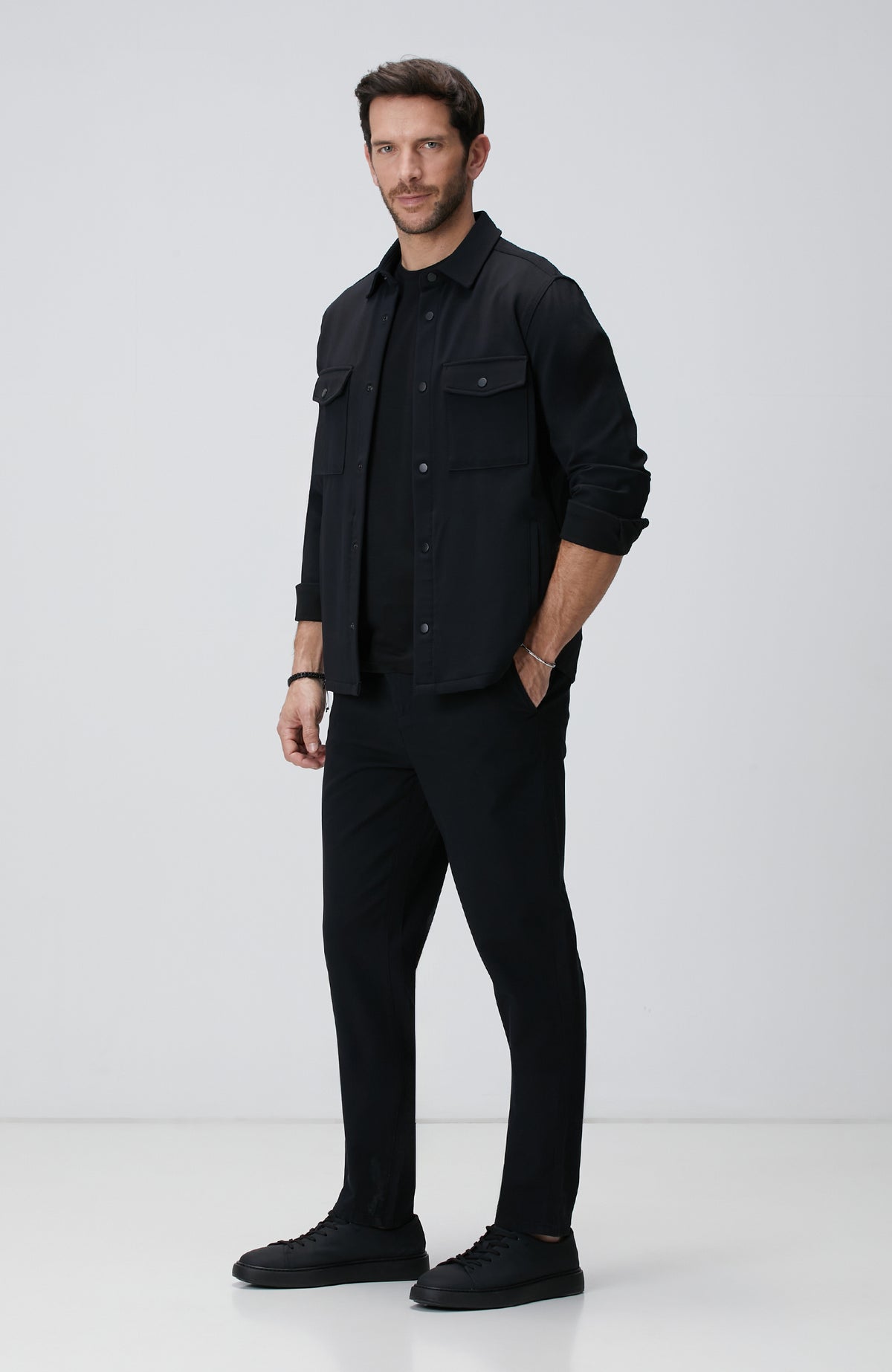 MEN'S Black Basic T-Shirt