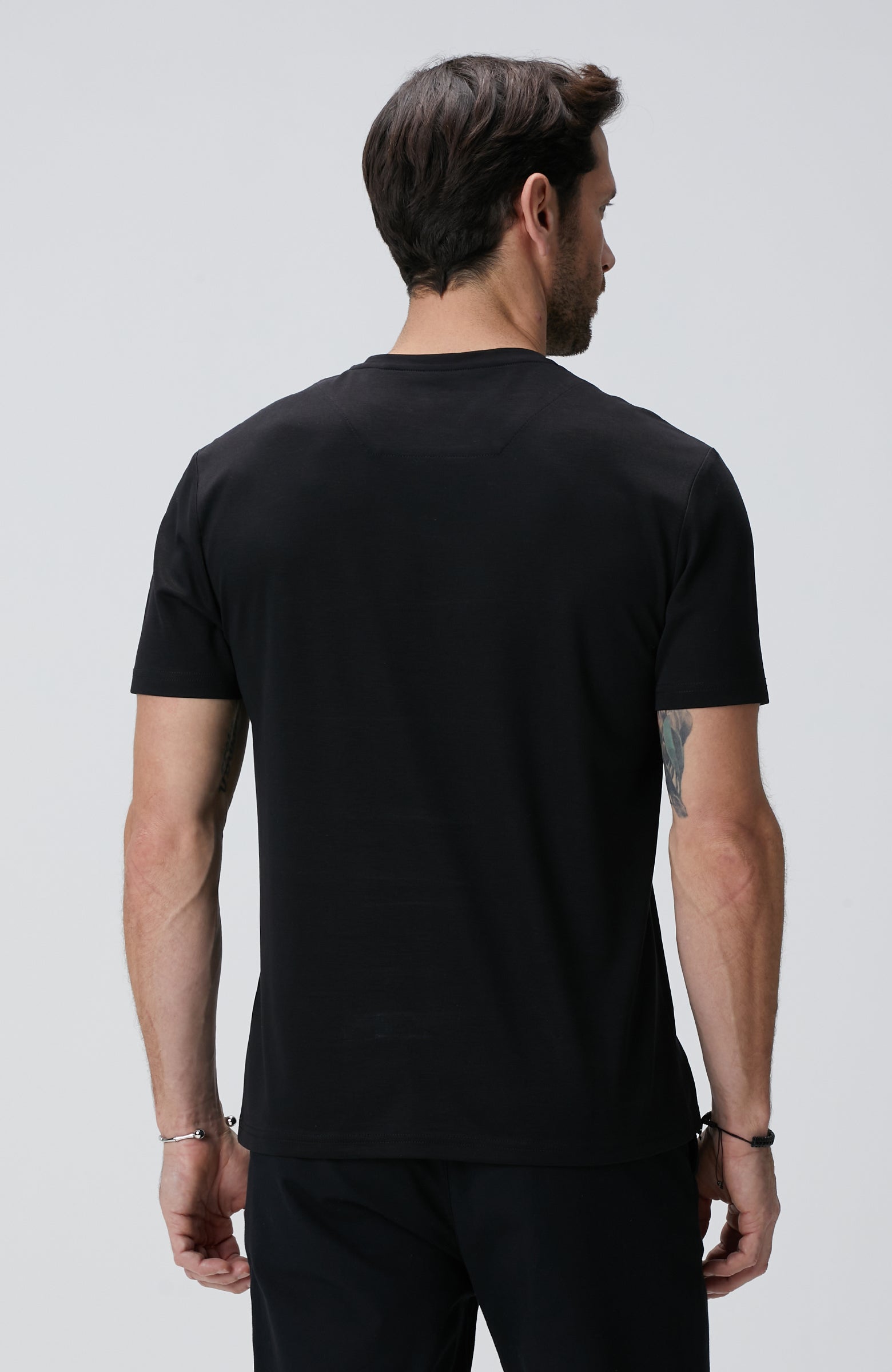 MEN'S Black Basic T-Shirt