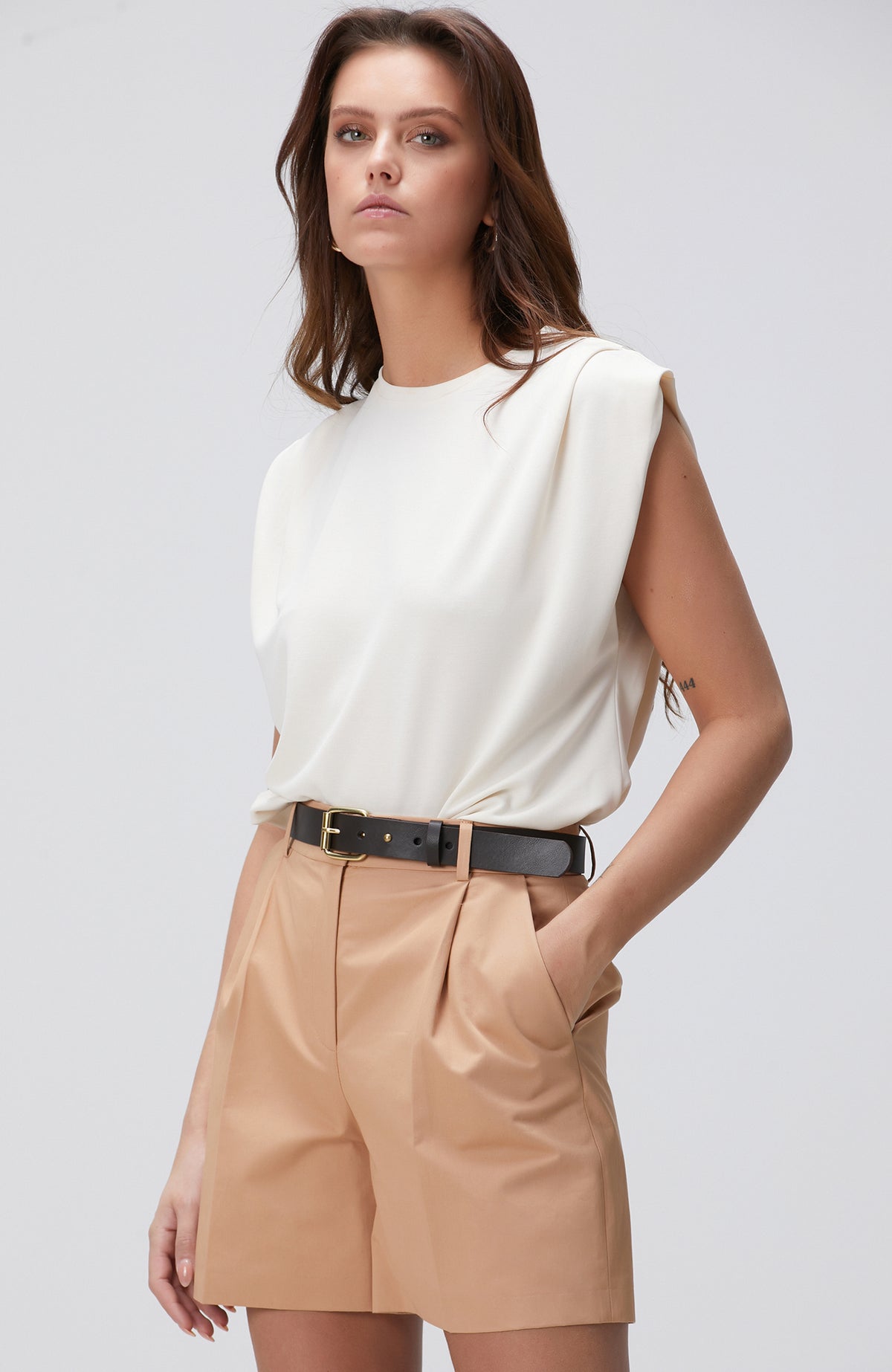 WOMEN'S Off-White T-Shirt