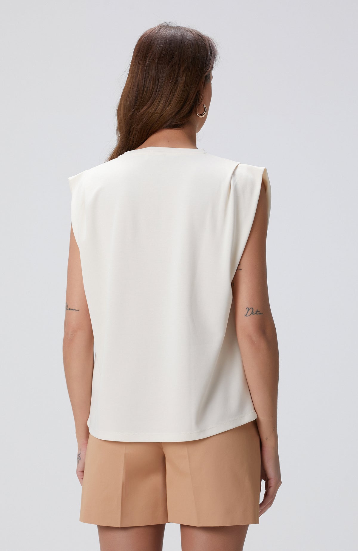 WOMEN'S Off-White T-Shirt