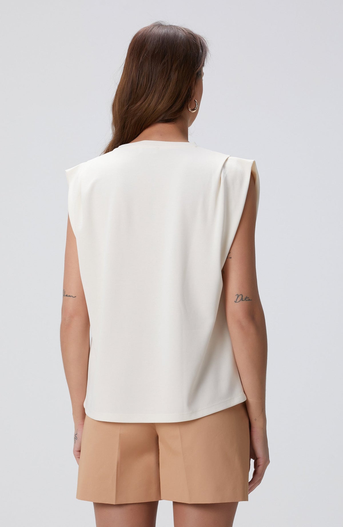 WOMEN'S Off-White T-Shirt