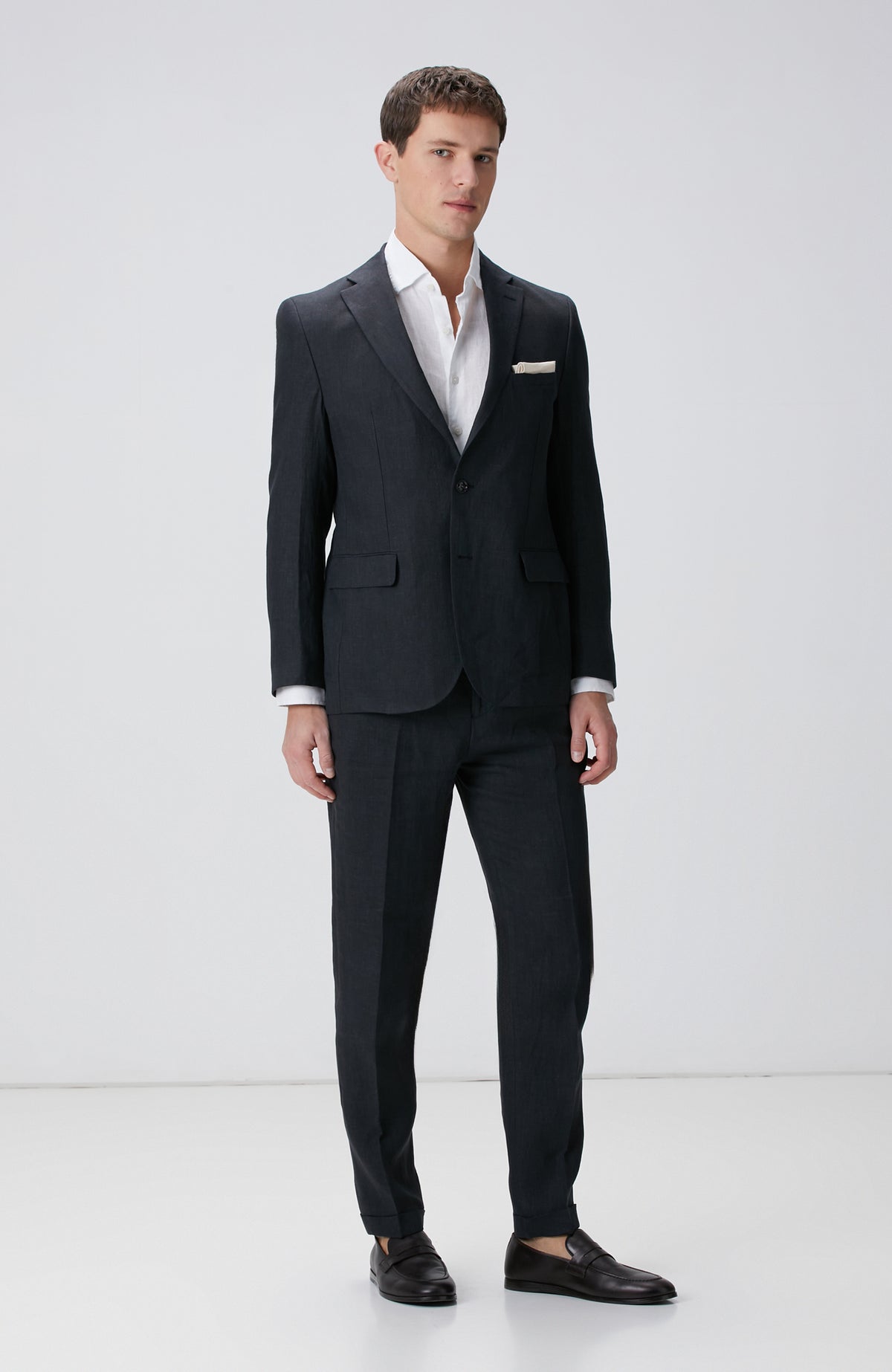 MEN'S SUIT