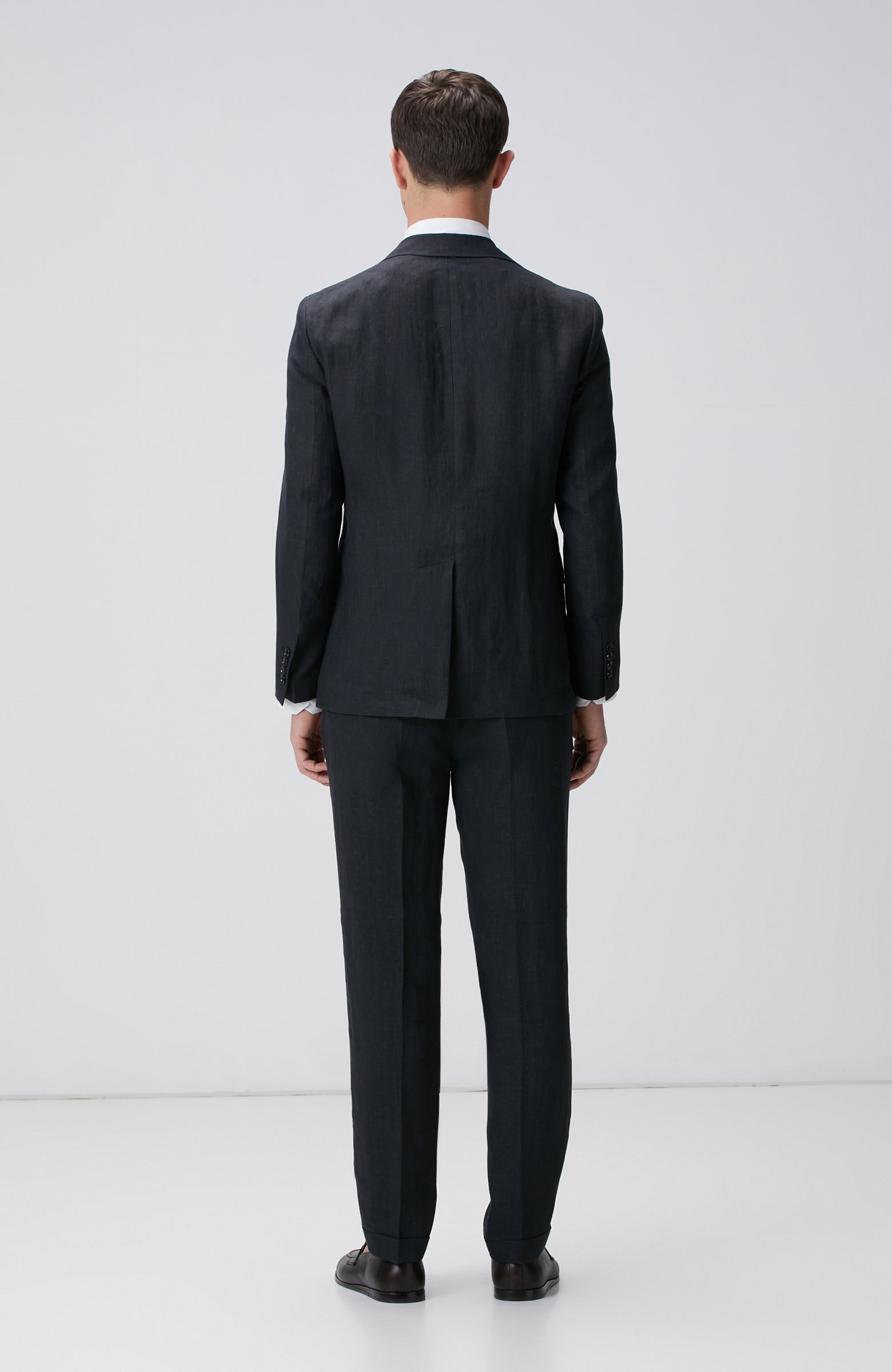 MEN'S SUIT