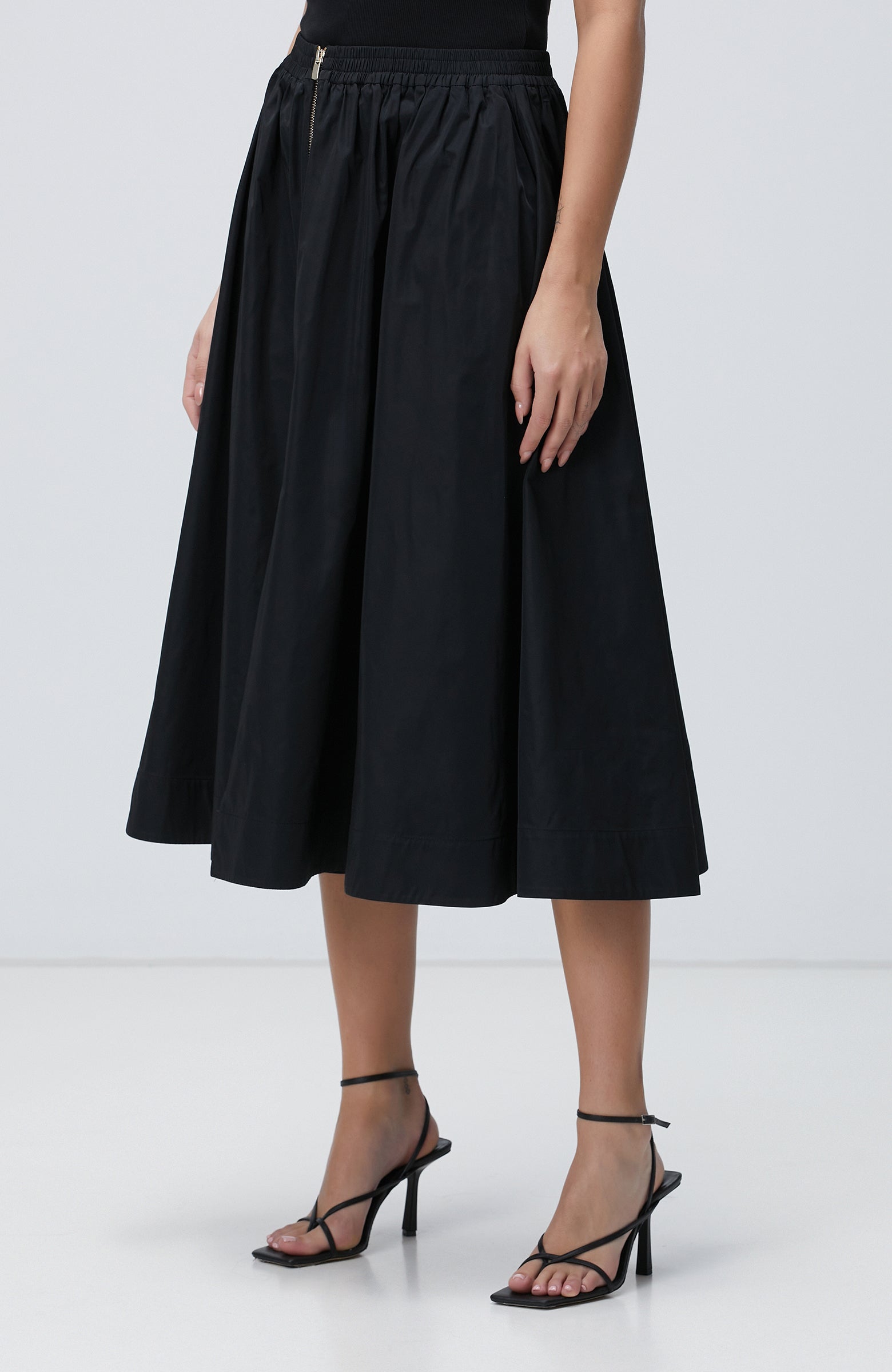 WOMEN'S Black Skirt