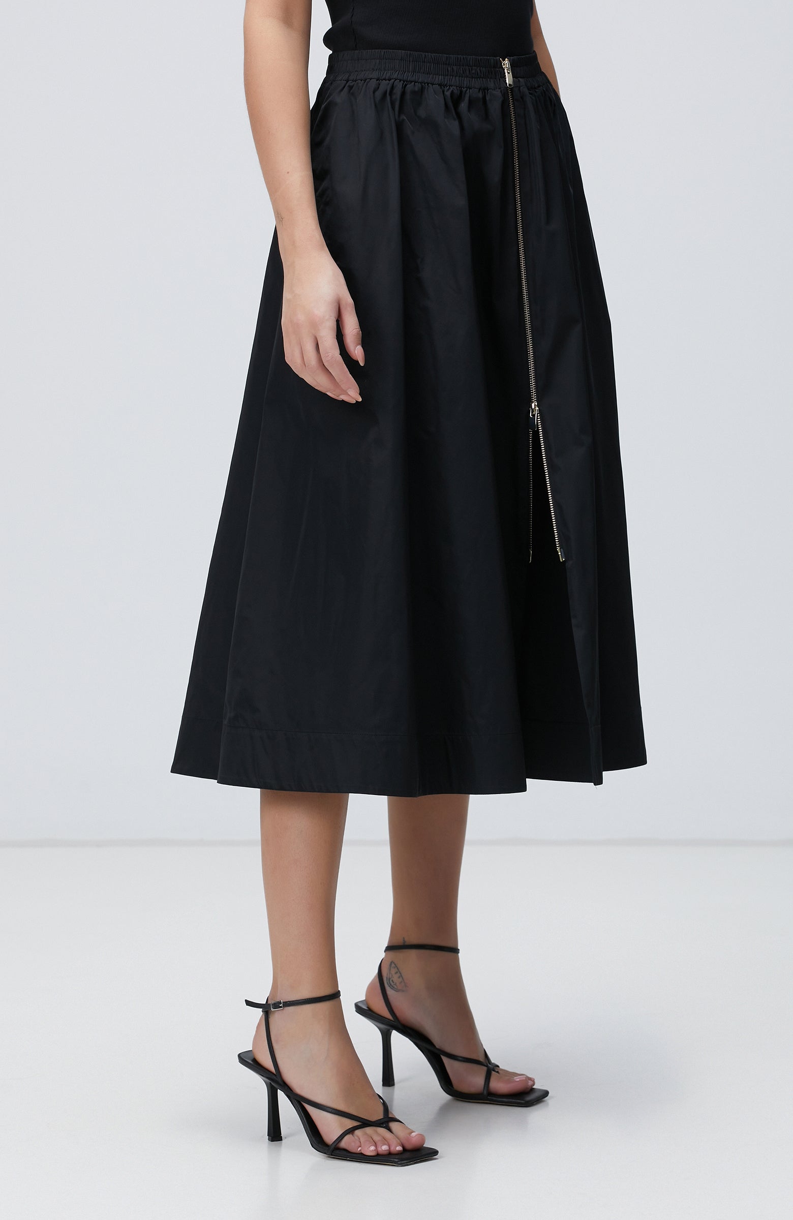 WOMEN'S Black Skirt