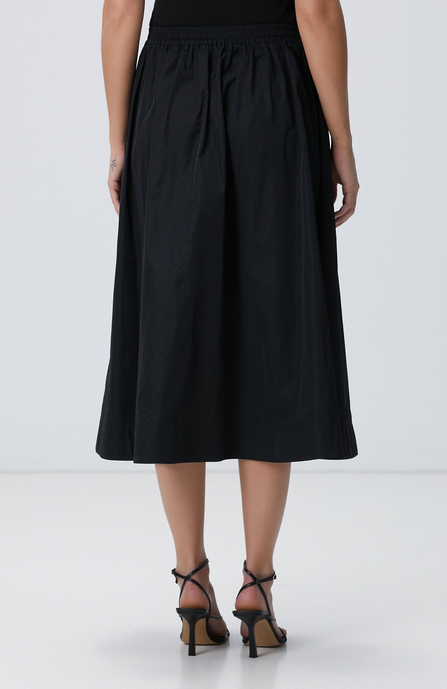 WOMEN'S Black Skirt