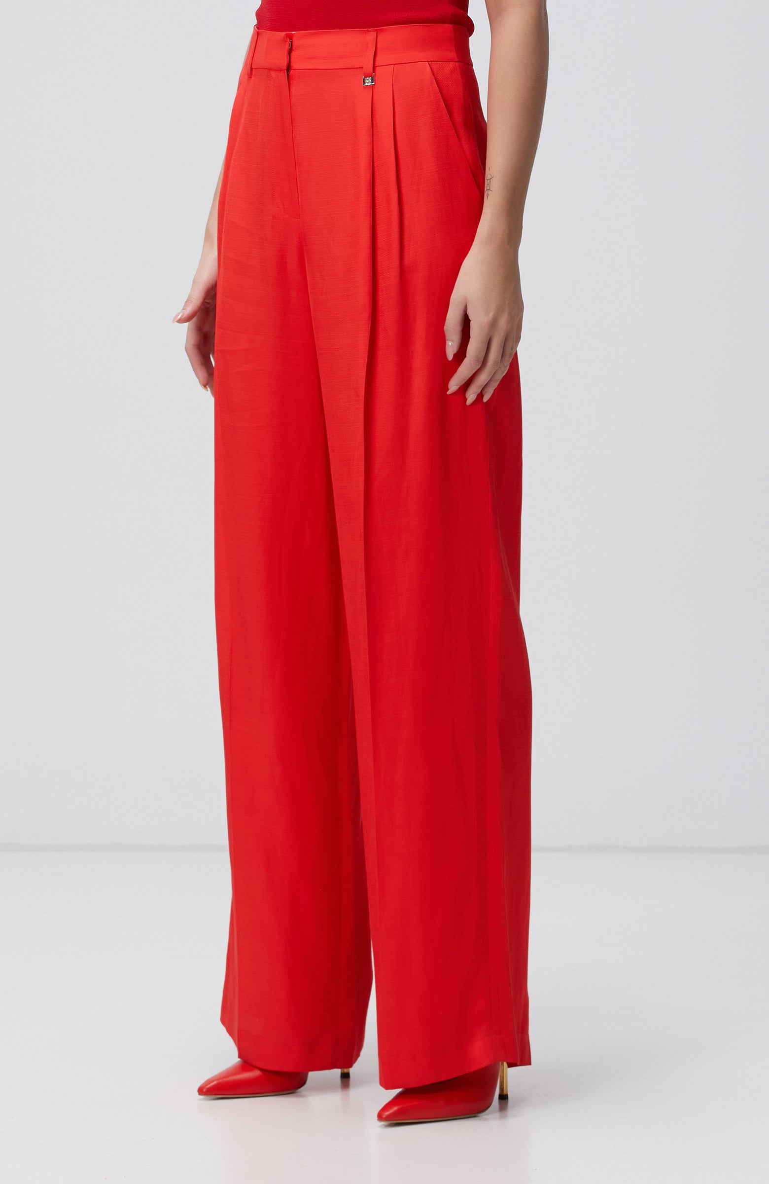 WOMEN'S Red Linen Trousers