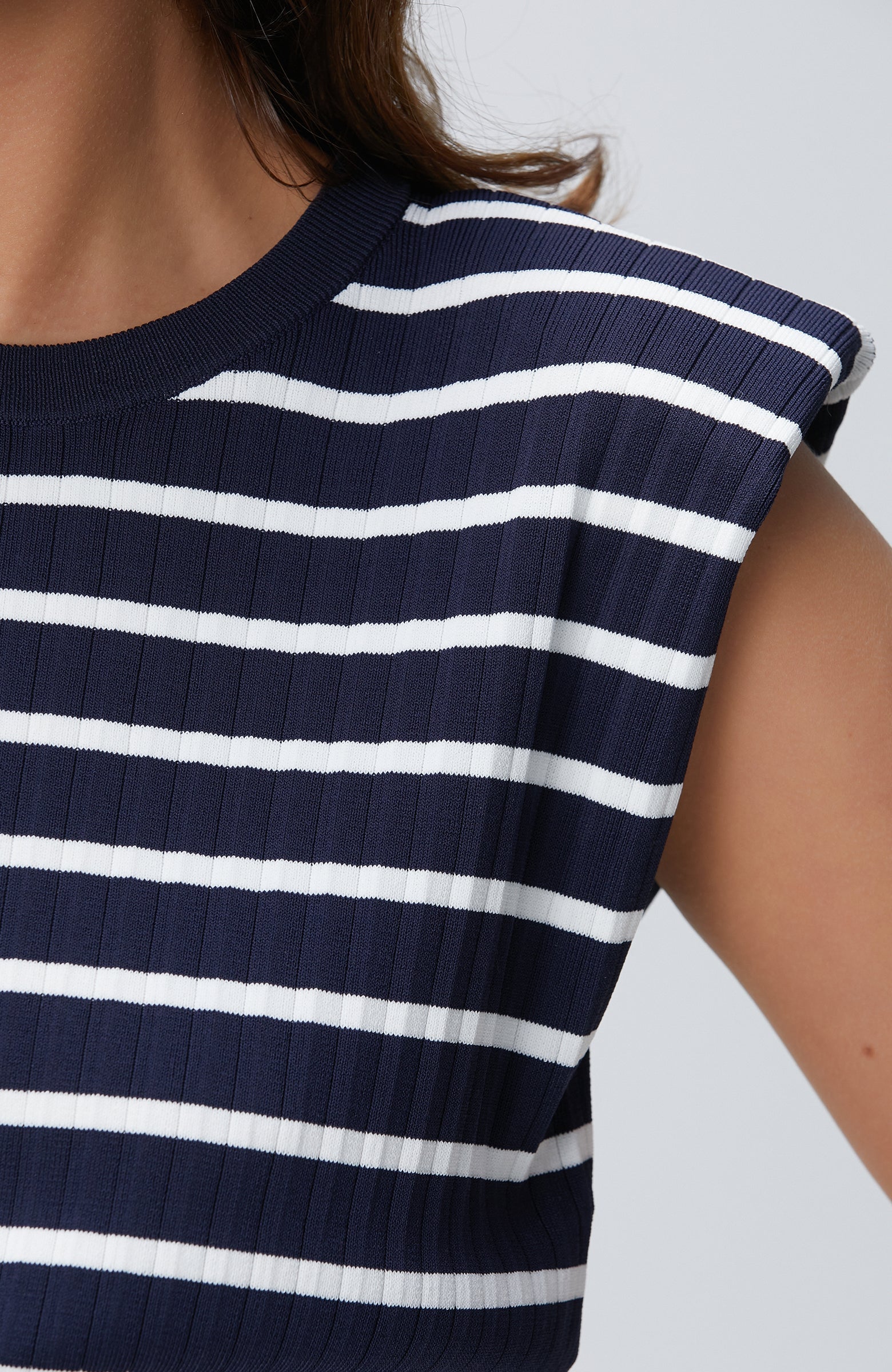 WOMEN'S Striped Sweater