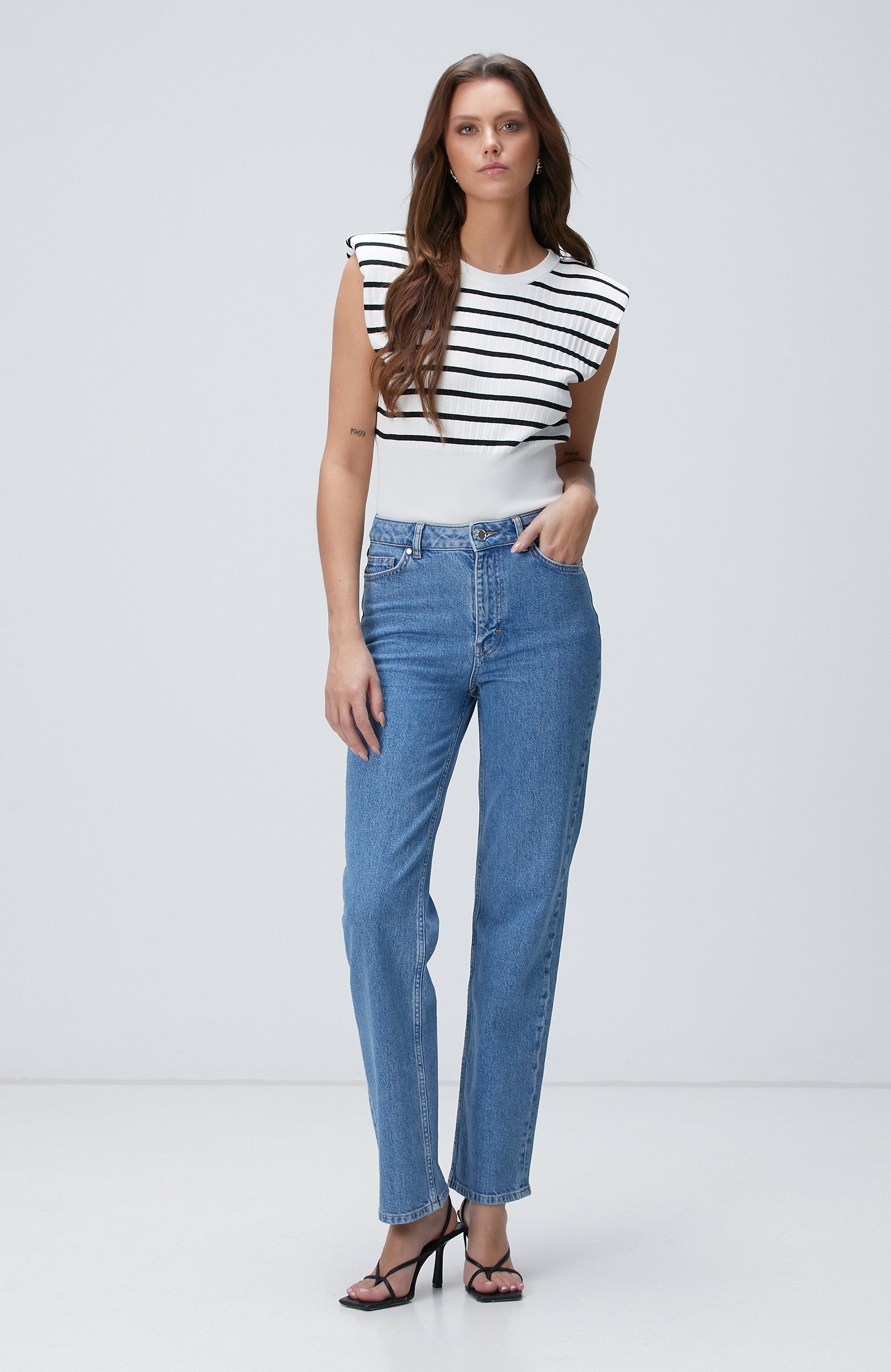 WOMEN'S Striped Sweater