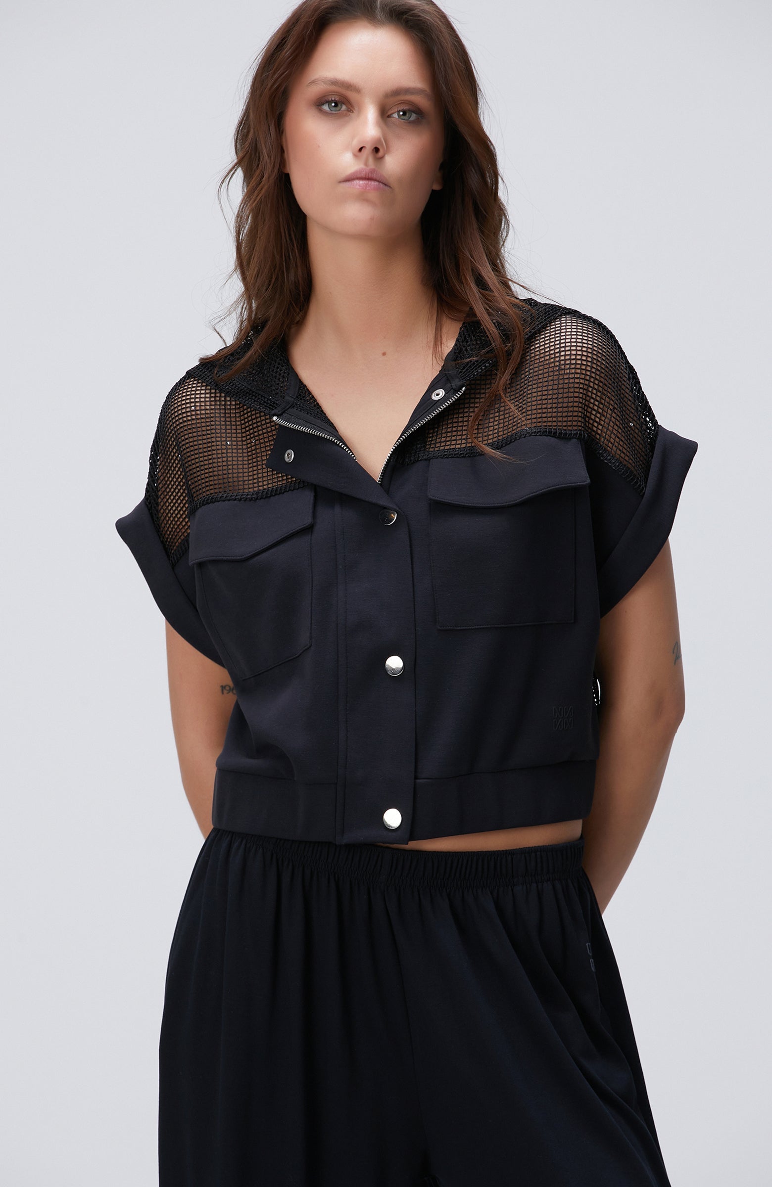 WOMEN'S Black Sweatshirt
