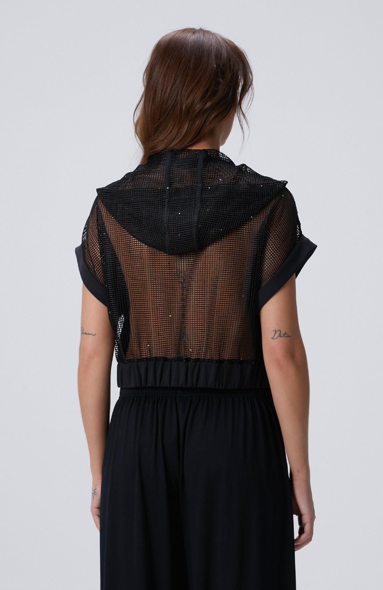 WOMEN'S Black Sweatshirt