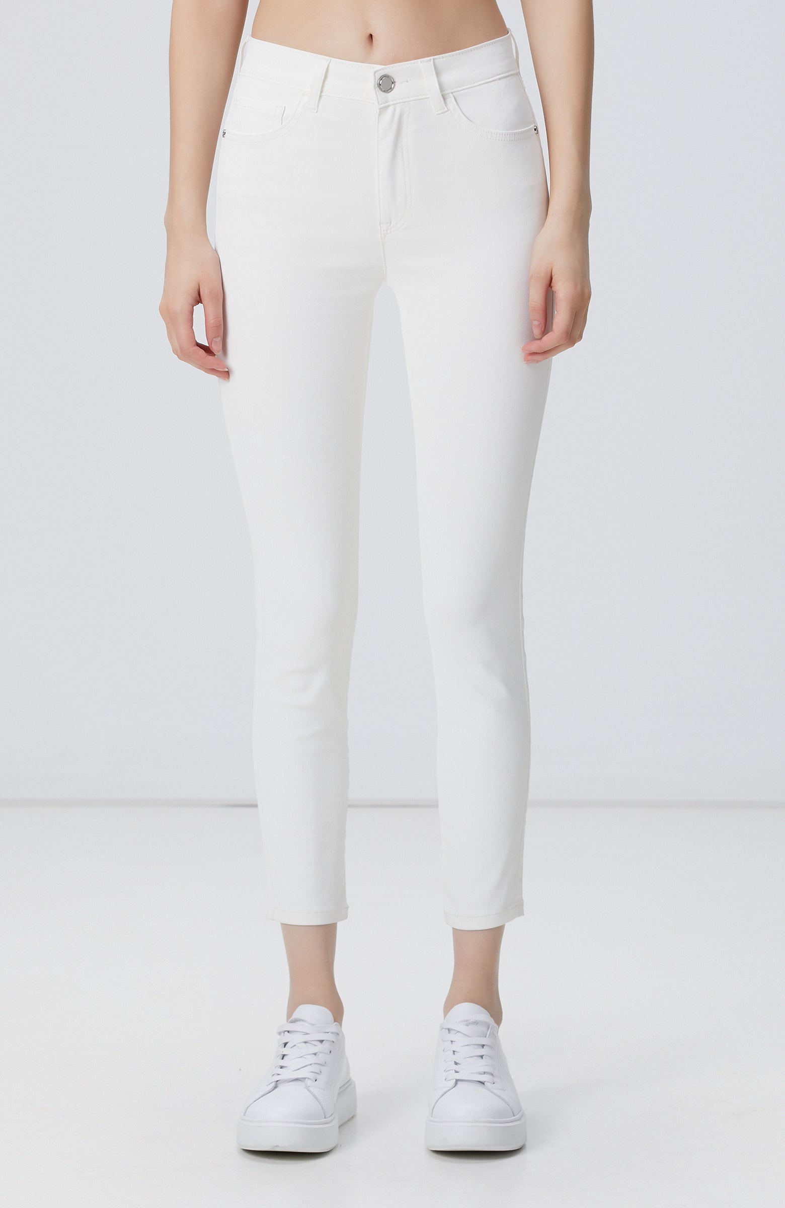WOMEN'S White Denim Pants