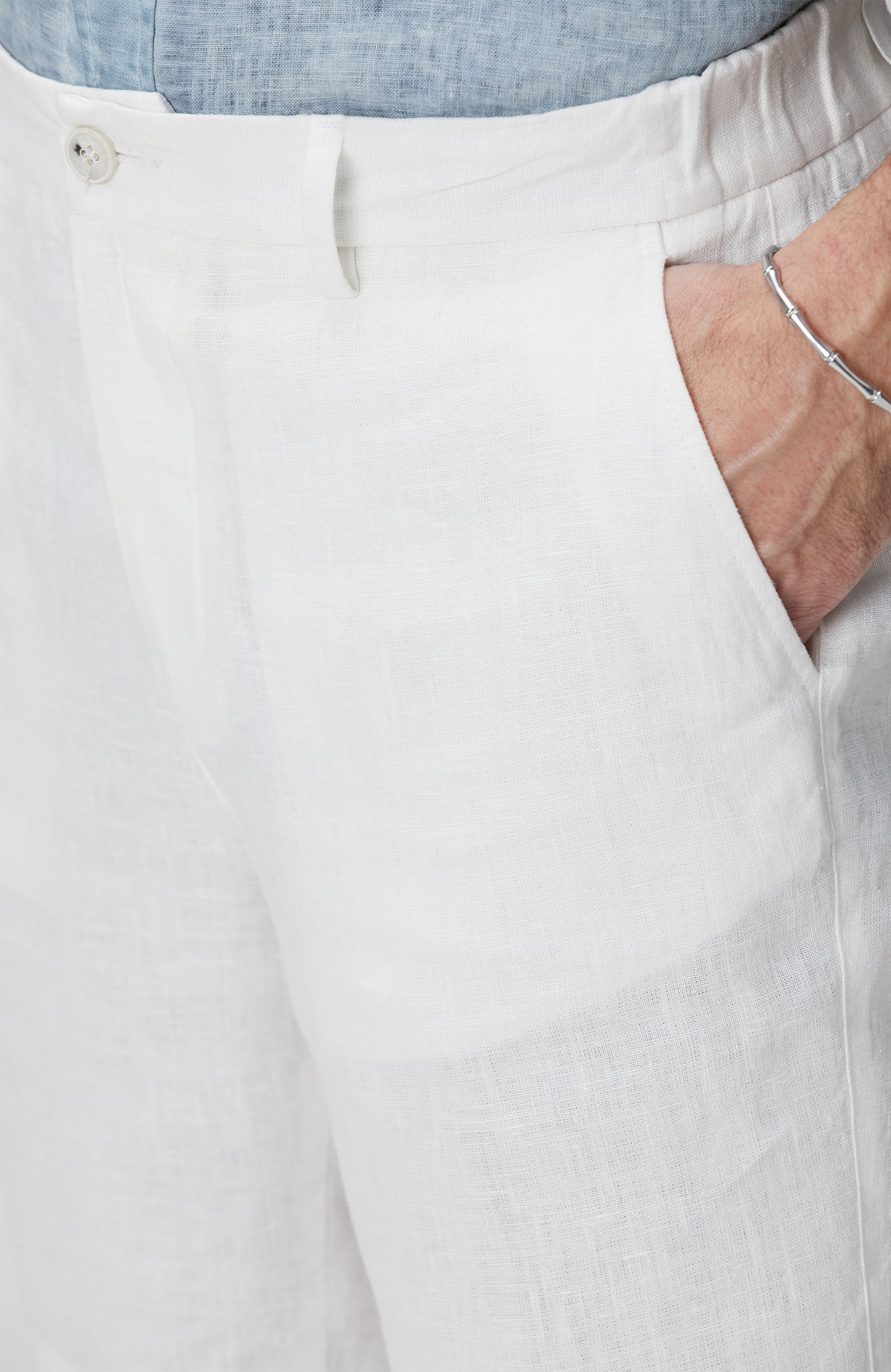 MEN'S Off-White Linen Shorts