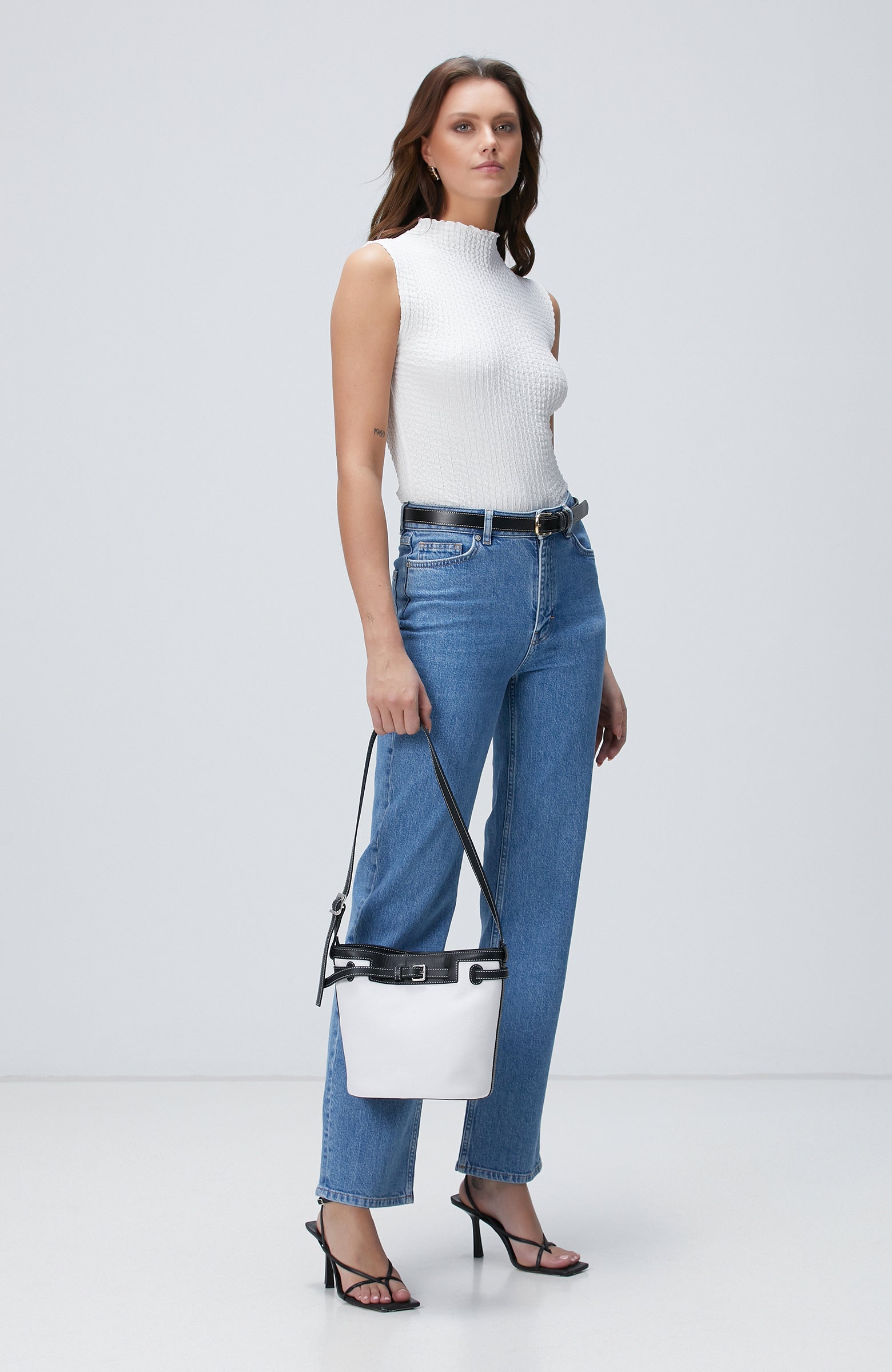 WOMEN'S White Blouse