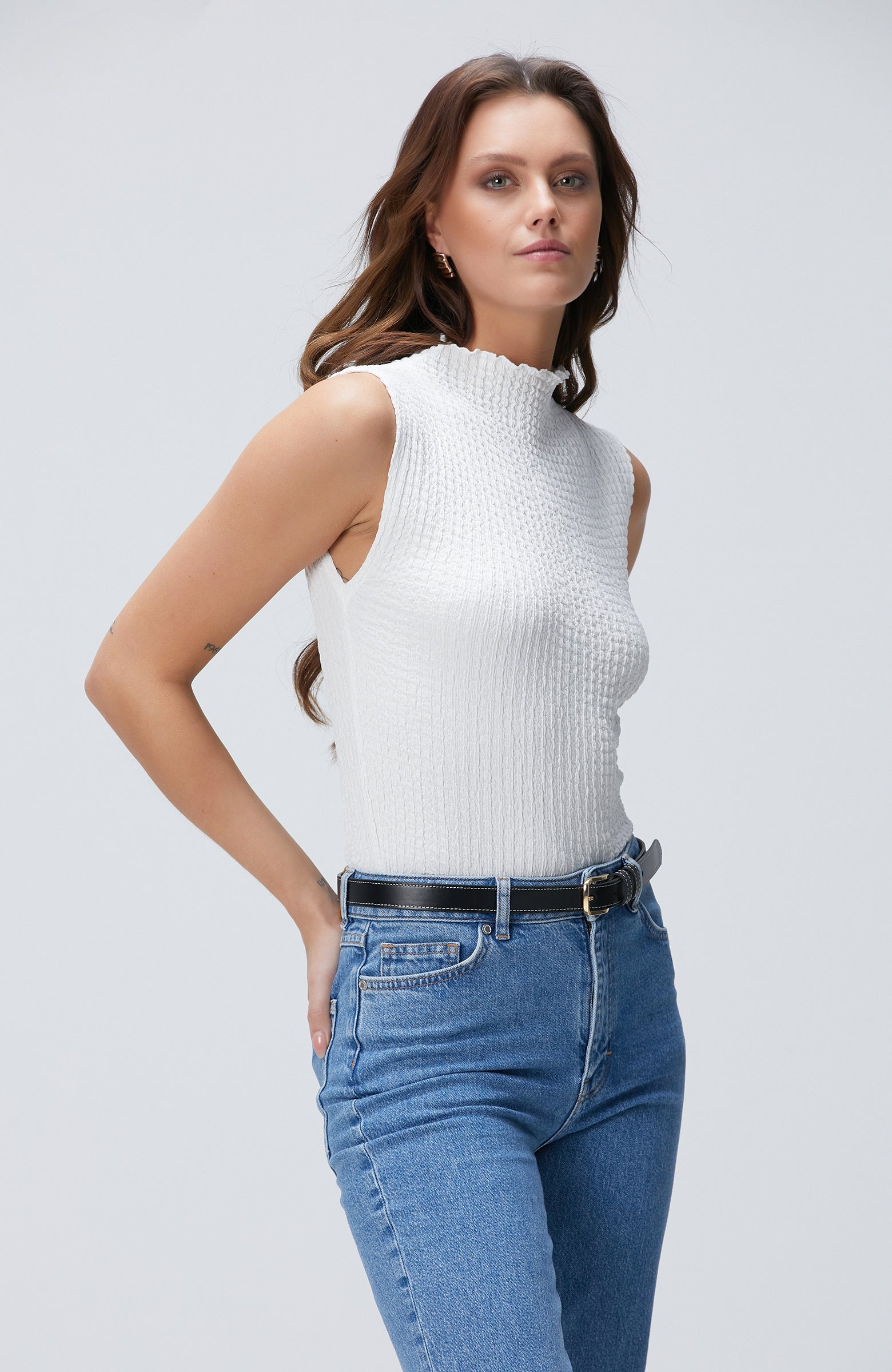 WOMEN'S White Blouse