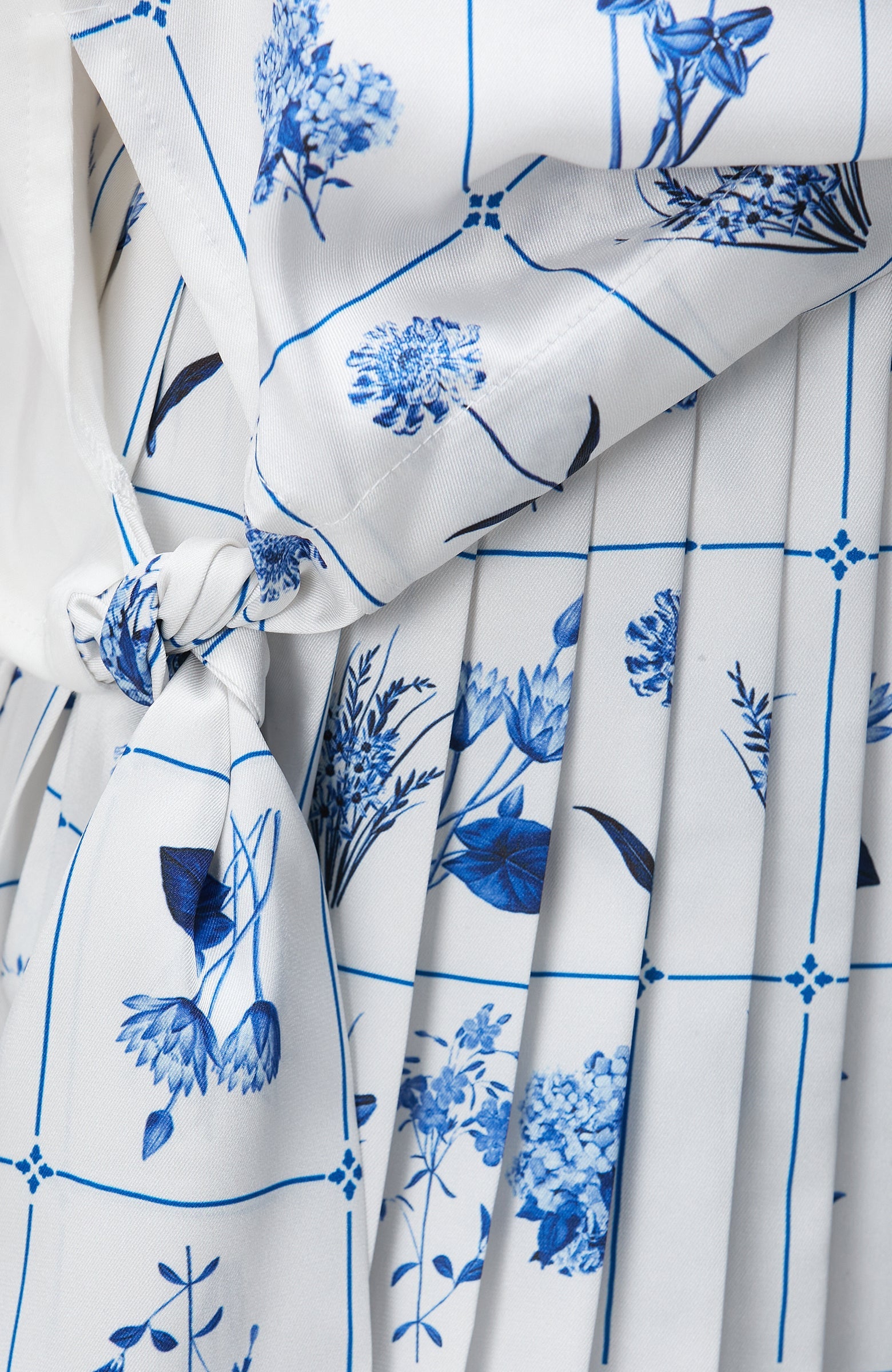 WOMEN'S Navy Blue Off-White Patterned T-Shirt