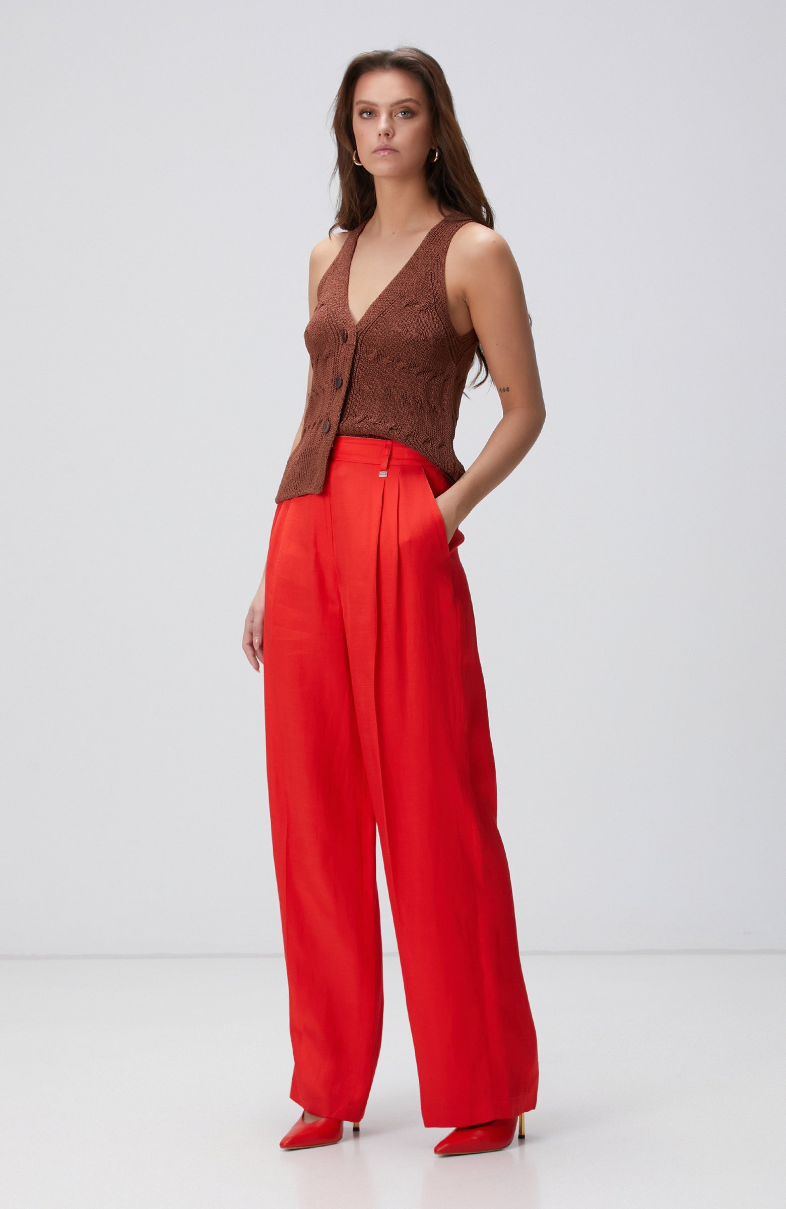 WOMEN'S Knit Vest