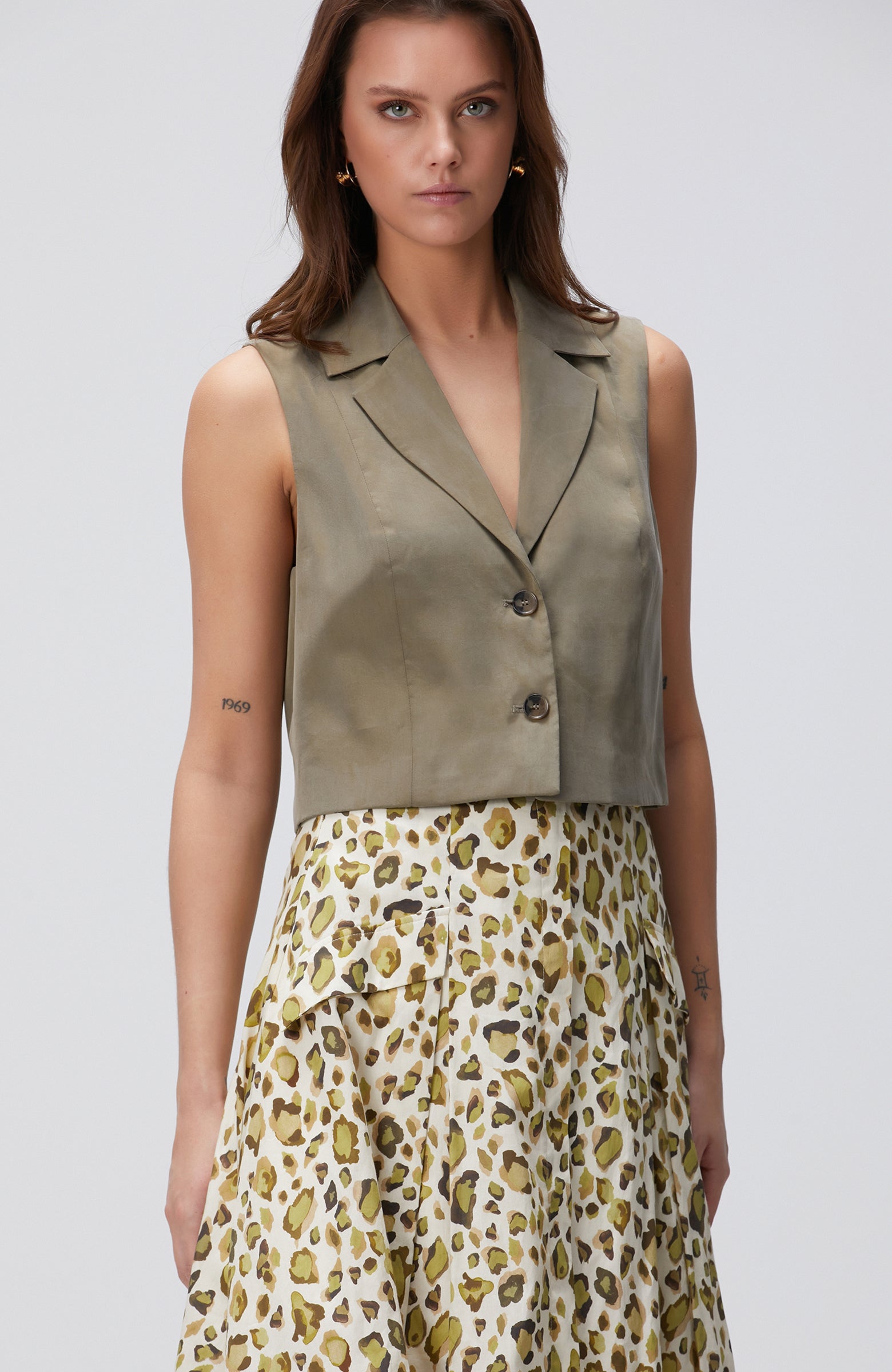 WOMEN'S Khaki Crop Vest