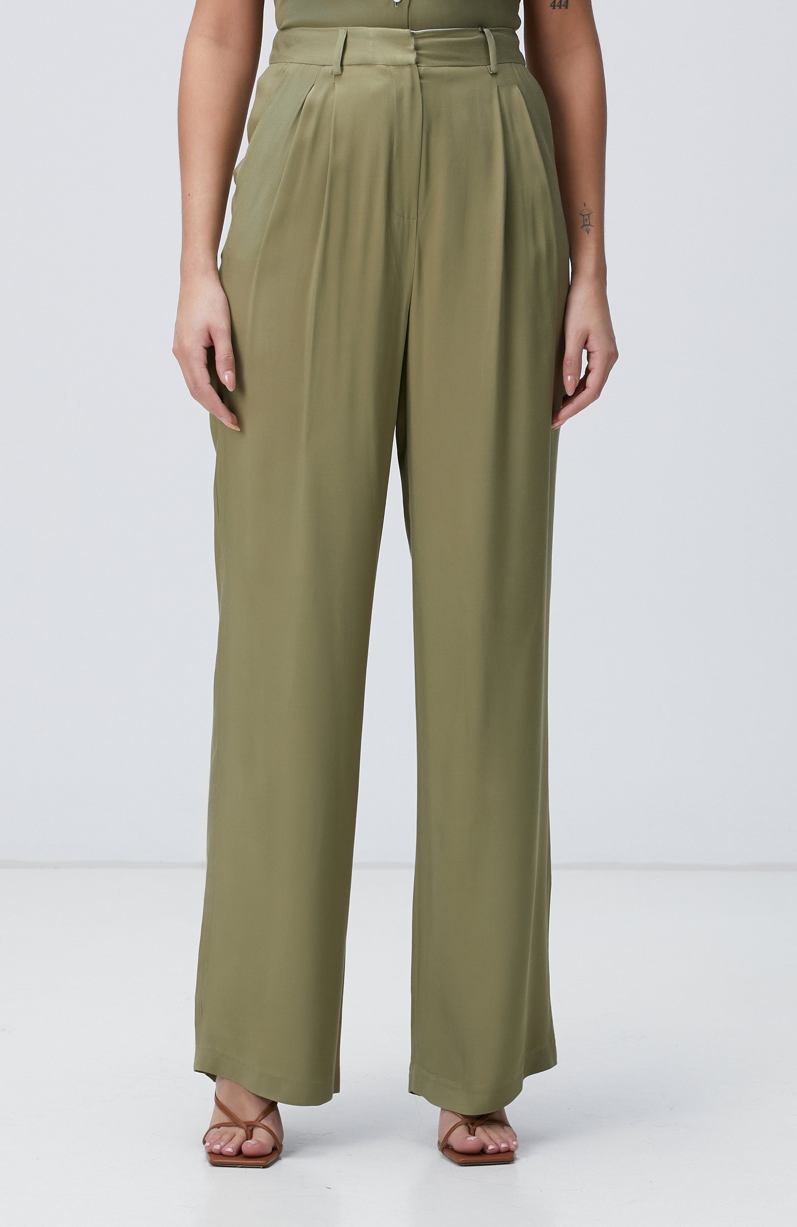 WOMEN'S Khaki Pants