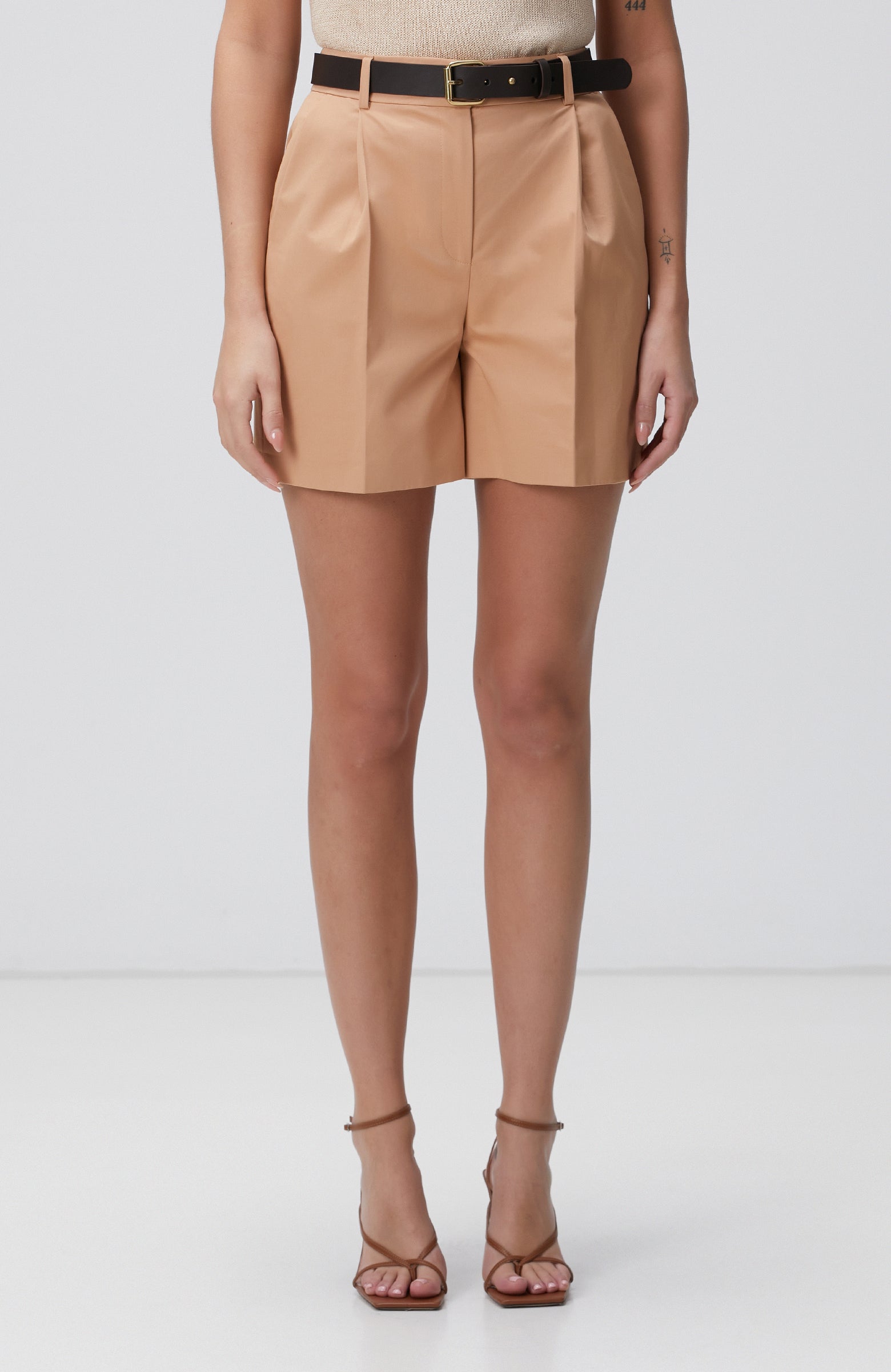 WOMEN'S Camel Shorts